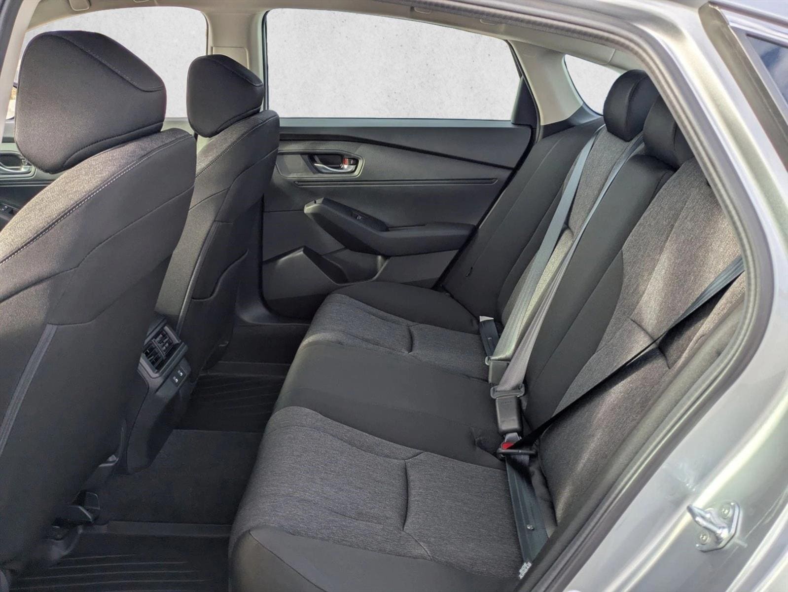 2025 Honda Accord LX - Photo 15