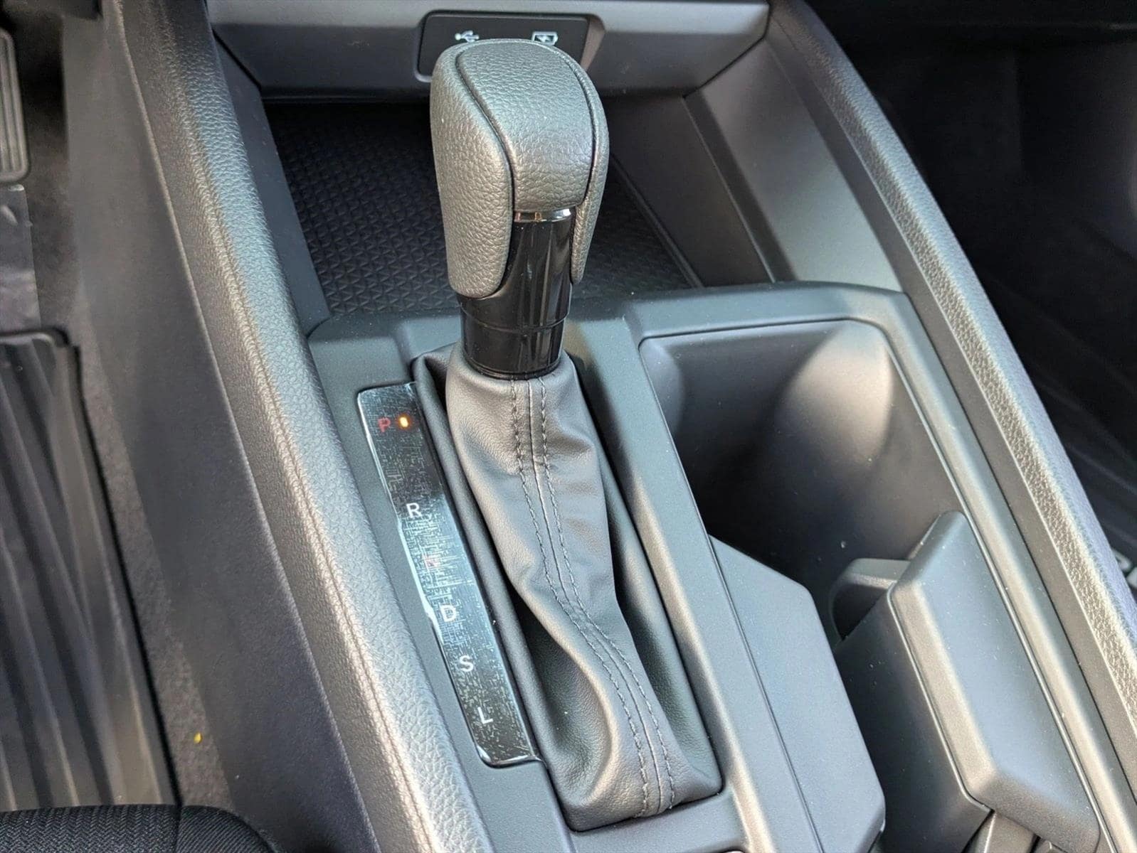 2025 Honda Accord LX - Photo 13
