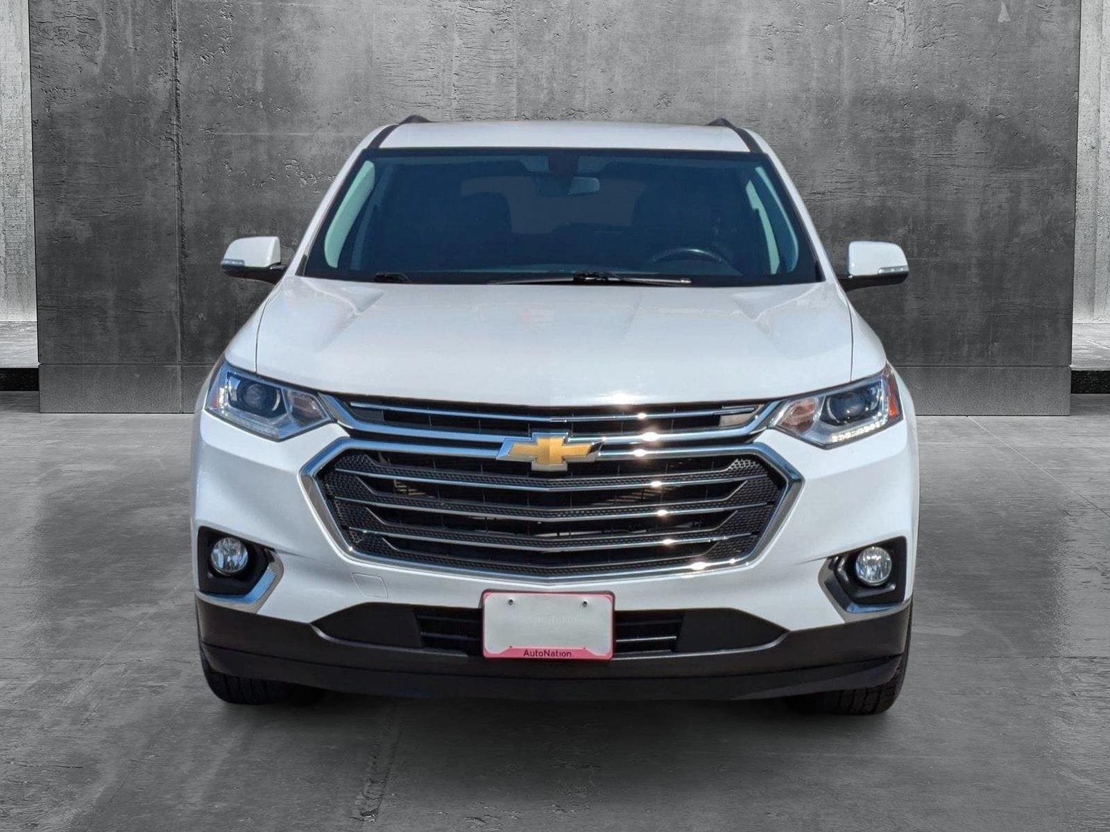Used 2020 Chevrolet Traverse 1LT with VIN 1GNERGKW8LJ297417 for sale in Costa Mesa, CA