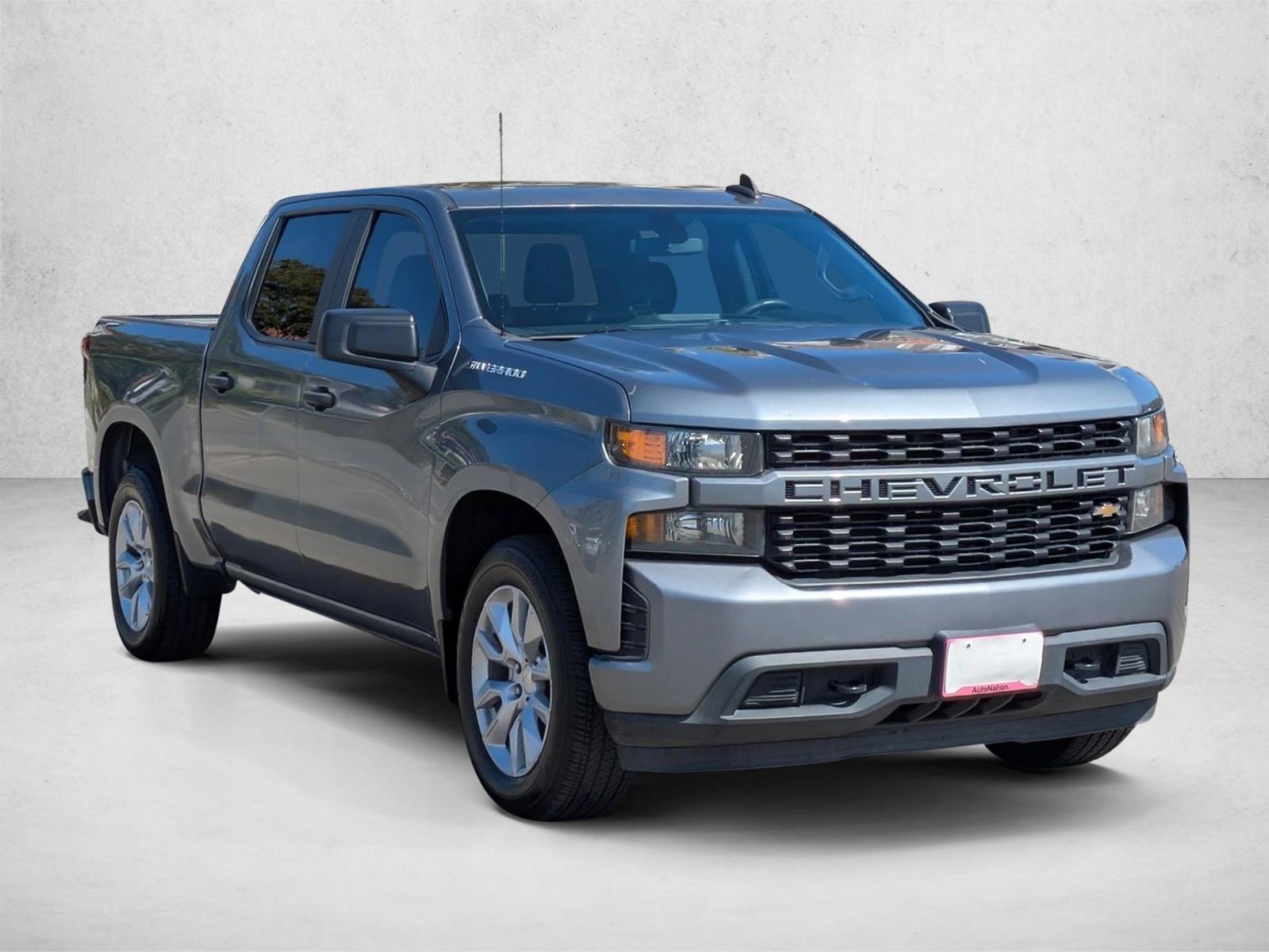 2020 Chevrolet Silverado 1500 Custom photo 3