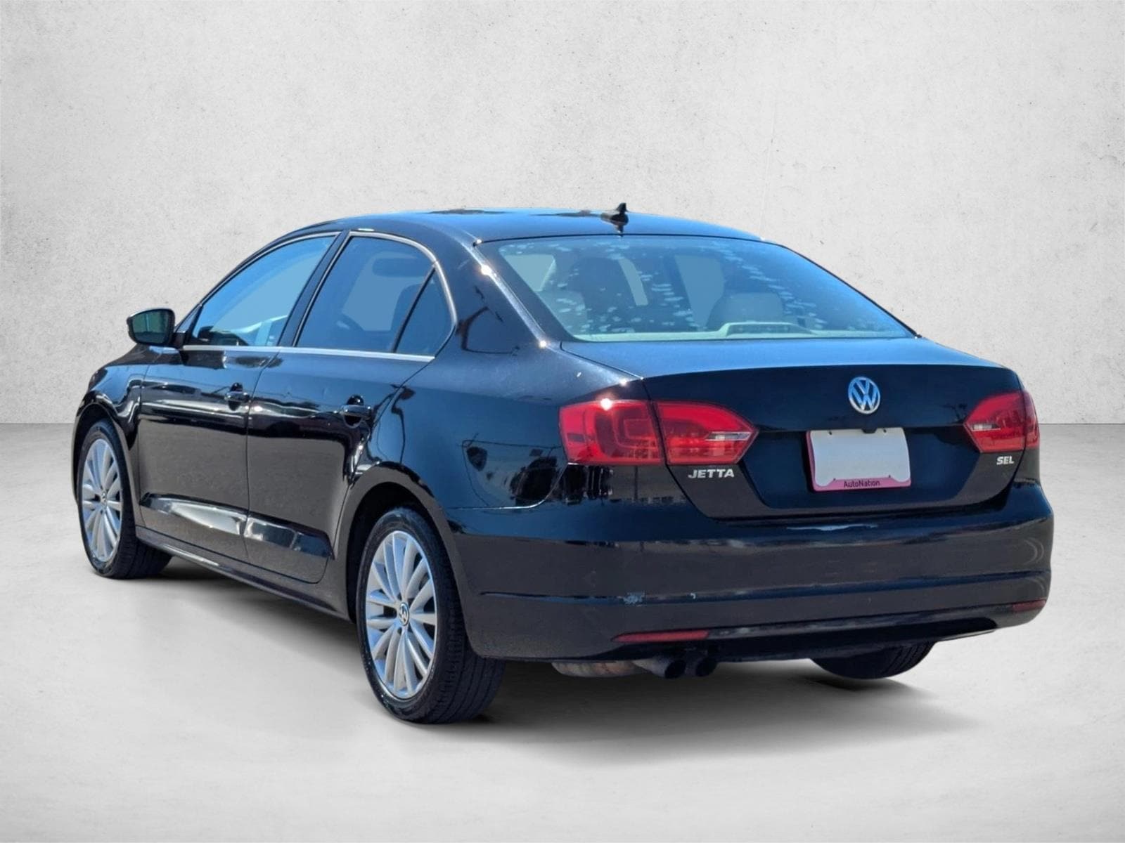 2014 Volkswagen Jetta 1.8T SEL photo 3