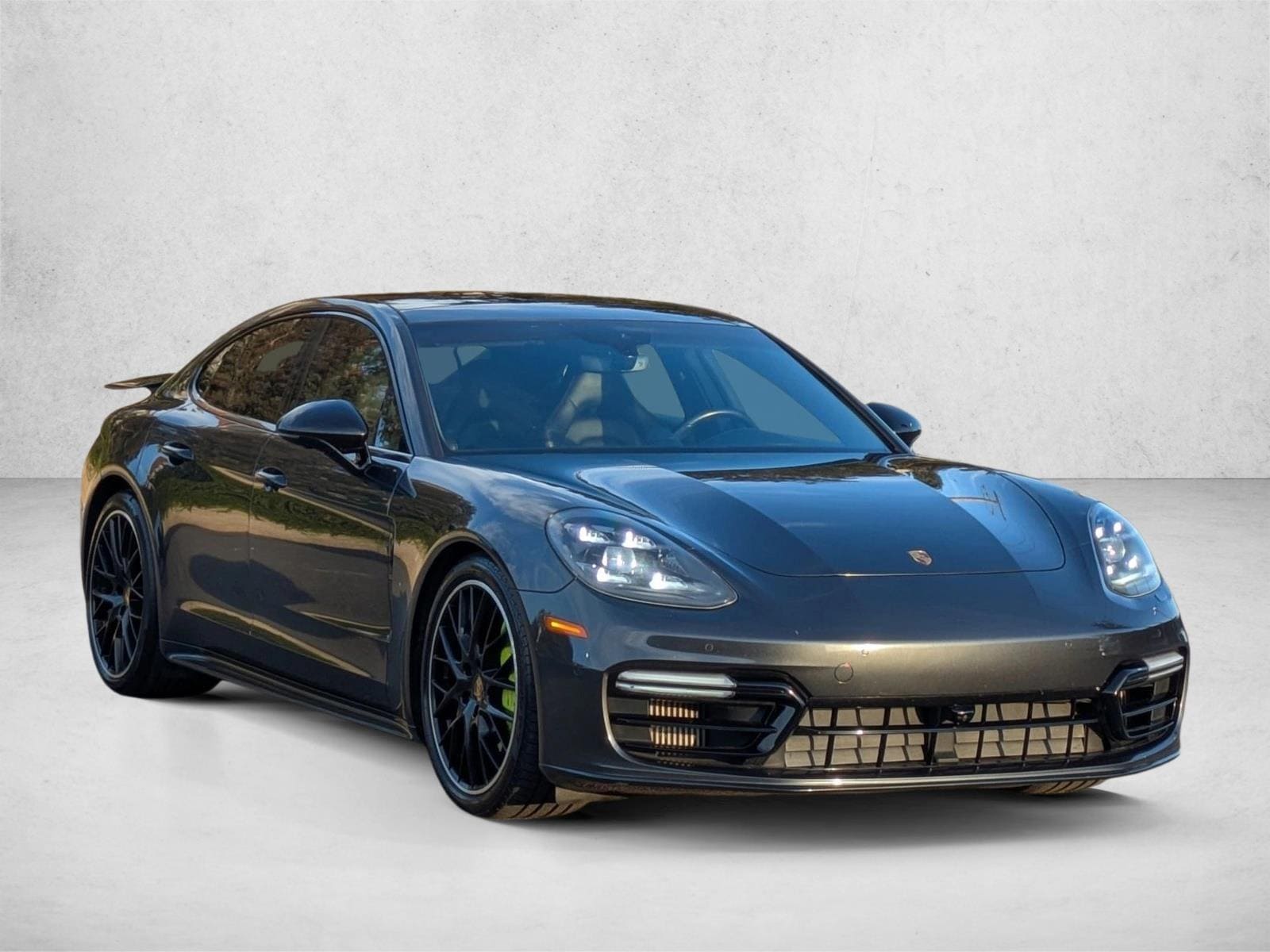 2018 Porsche Panamera E-Hybrid Turbo S photo 3