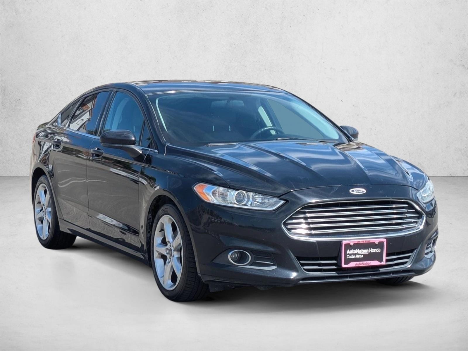 2016 Ford Fusion S photo 3