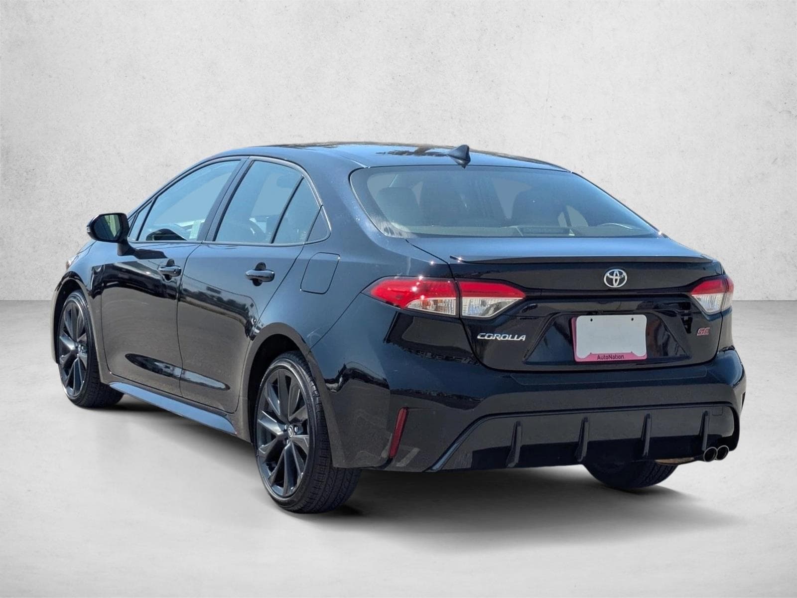 2025 Toyota Corolla SE photo 3