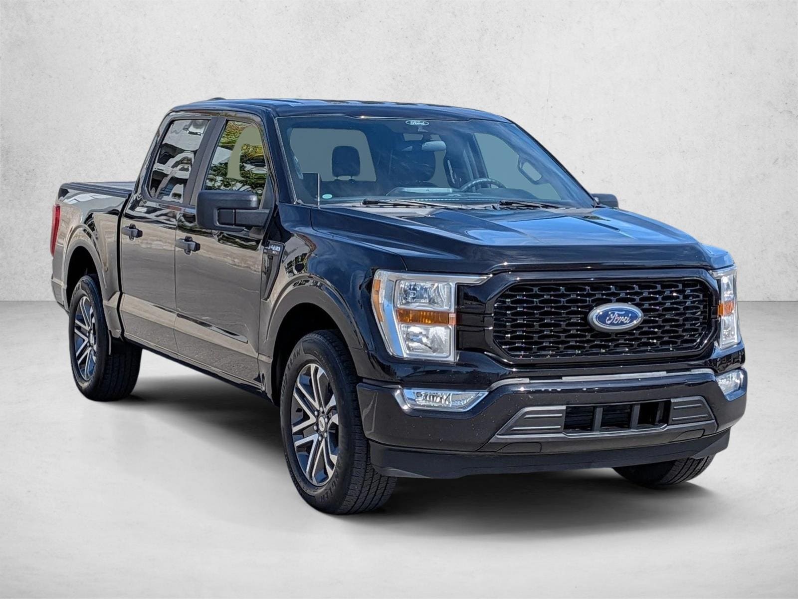 2021 Ford F-150 photo 2