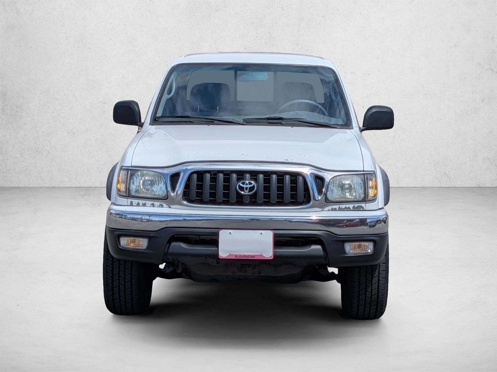 2004 Toyota Tacoma PreRunner V6 photo 2