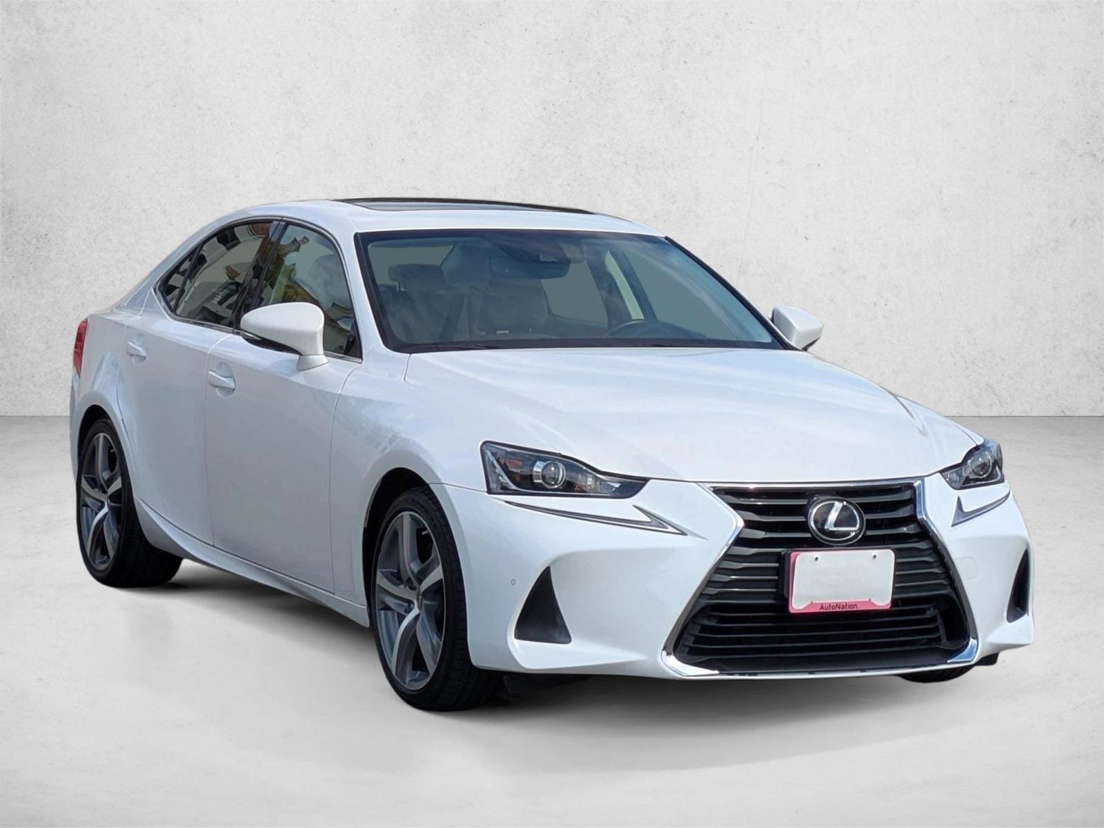2017 LEXUS IS 200t photo 2