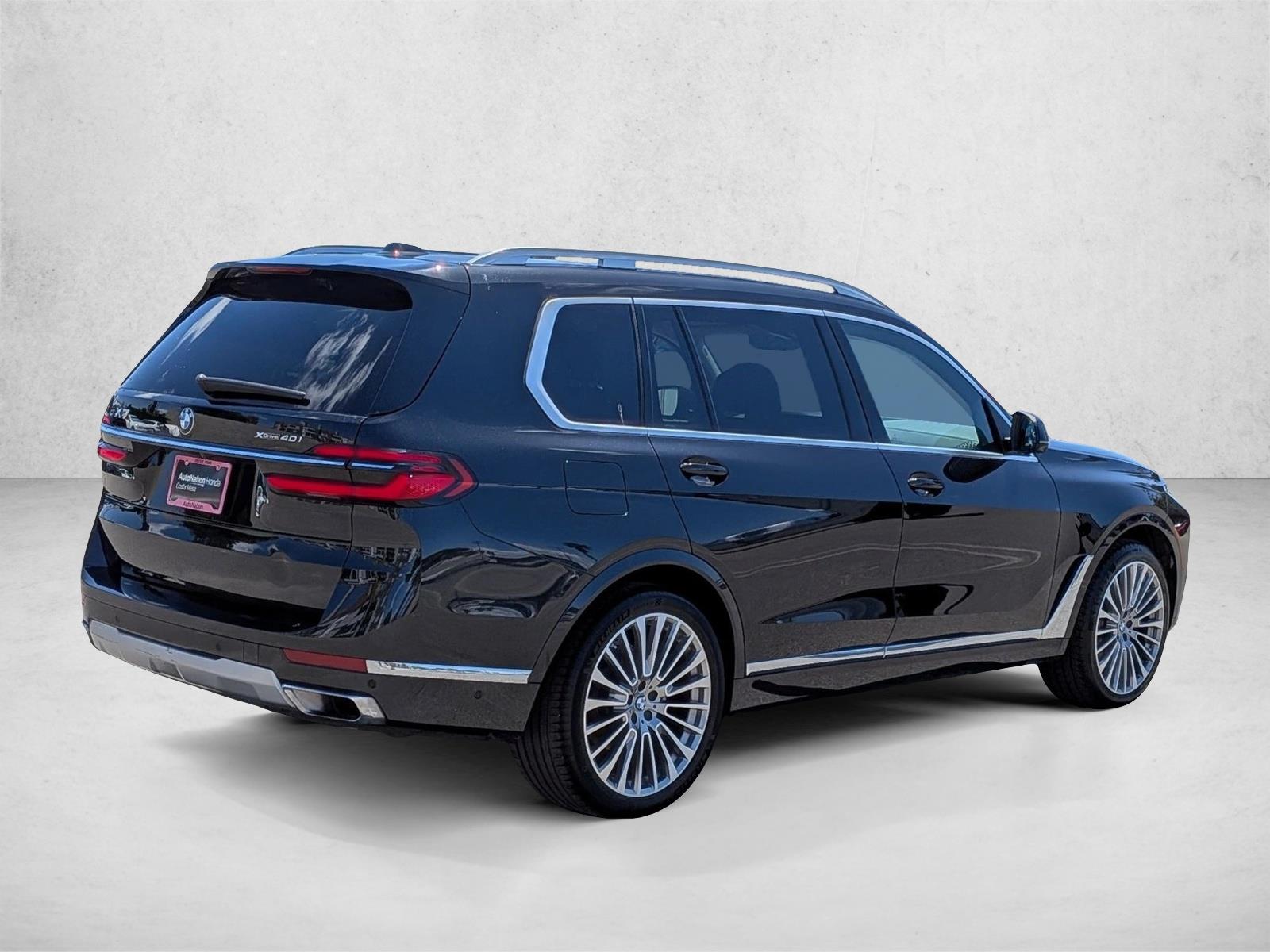 2023 BMW X7 xDrive40i photo 4