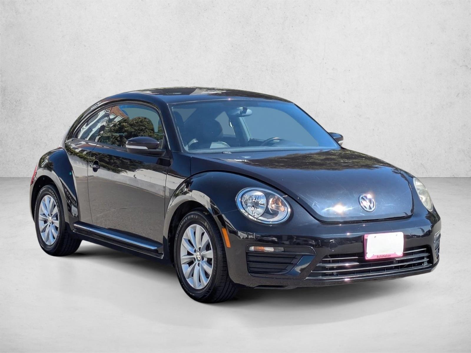 2019 Volkswagen Beetle Final Edition SE photo 3