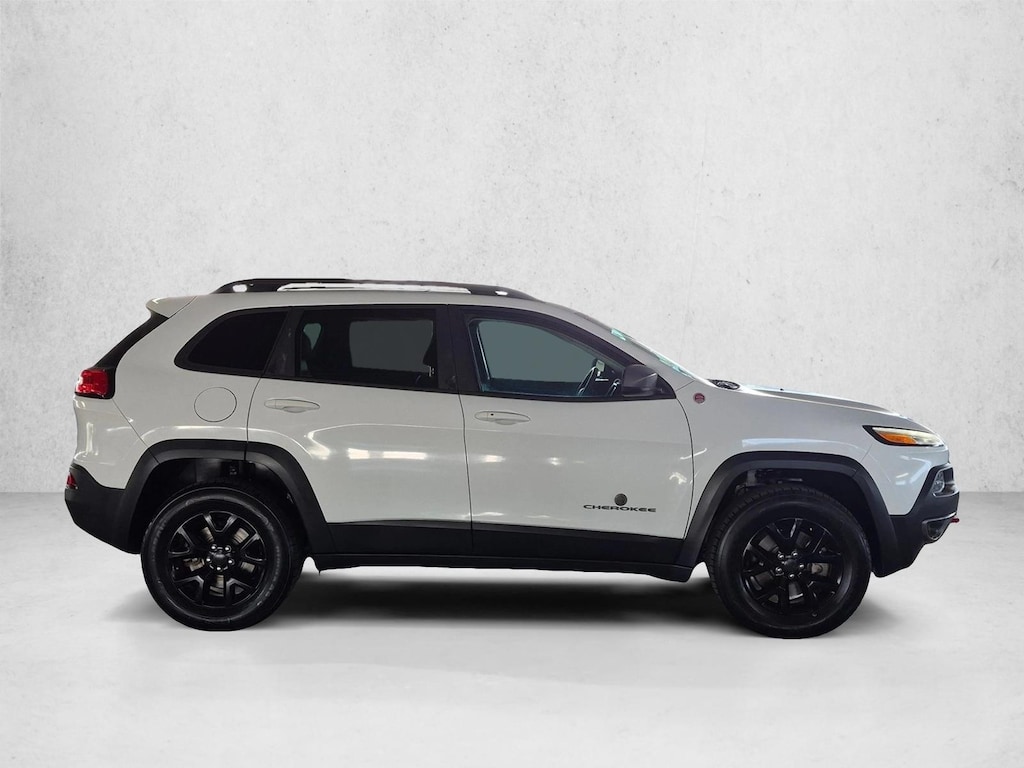 Used 2017 Jeep Cherokee Trailhawk 4x4 SUV