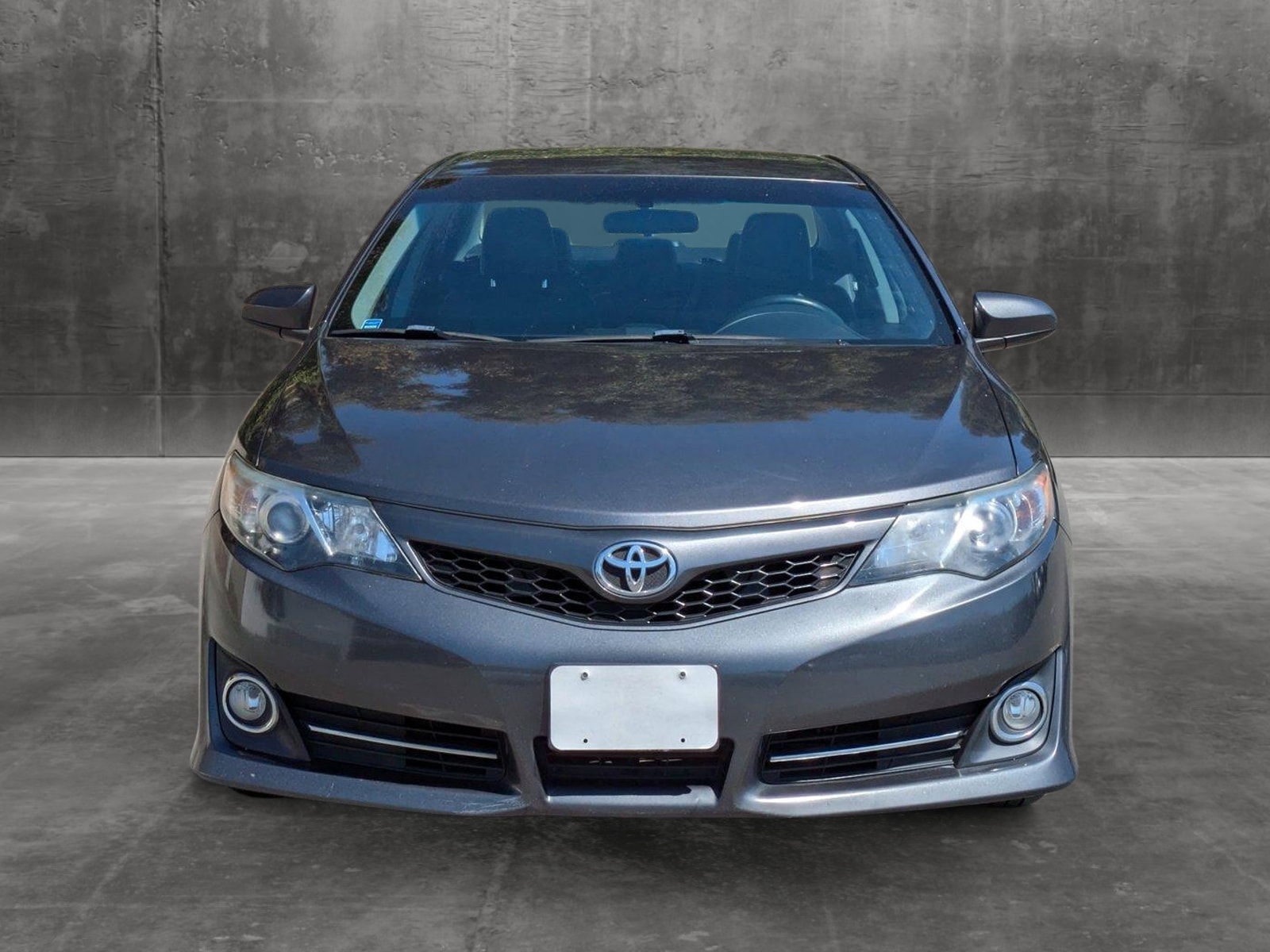 Used 2014 Toyota Camry SE with VIN 4T1BF1FK7EU318862 for sale in Costa Mesa, CA