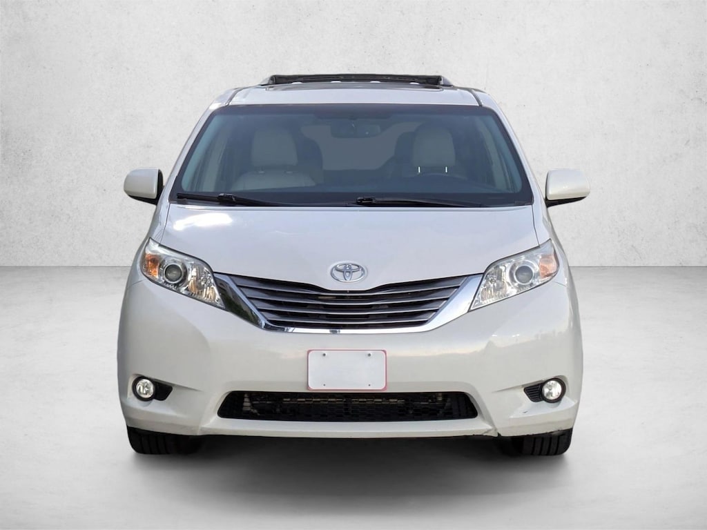 Used 2015 Toyota Sienna XLE Van