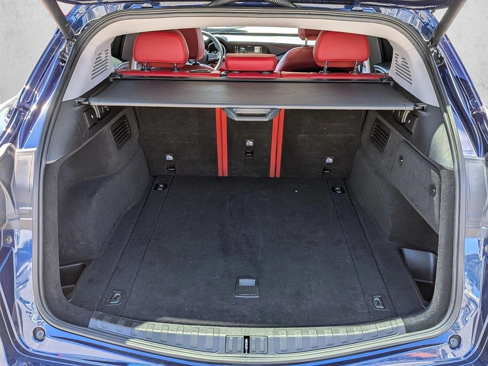 2020 Alfa Romeo Stelvio photo 5