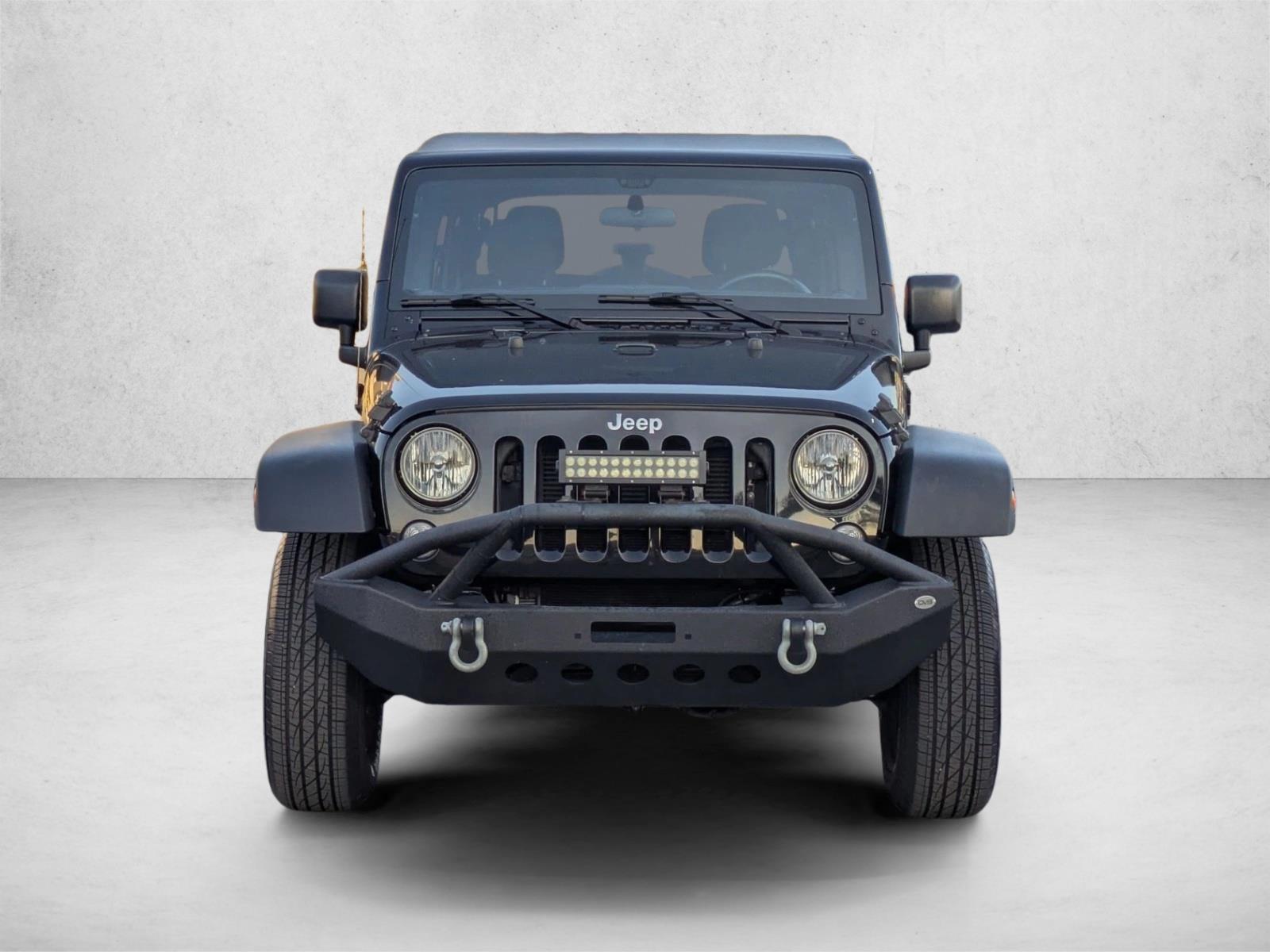 2016 Jeep Wrangler Unlimited Sport photo 2