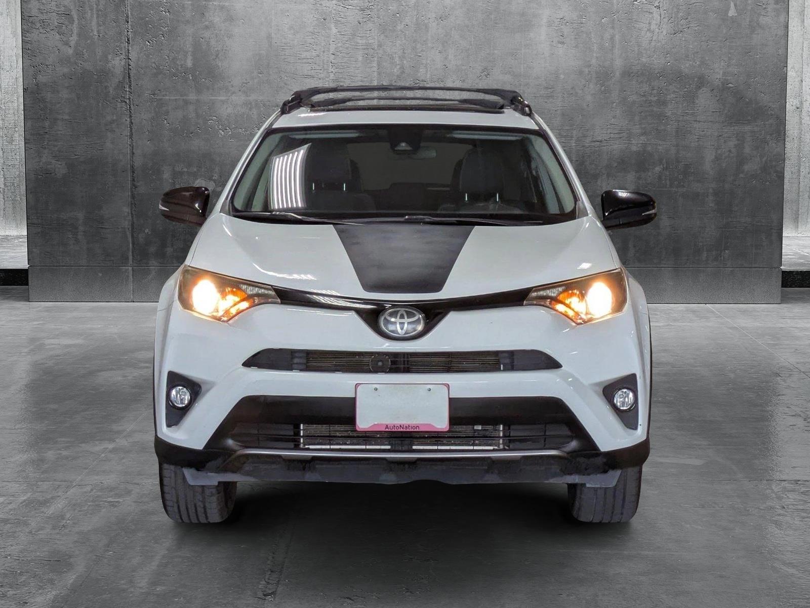 2018 Toyota RAV4 Adventure photo 2