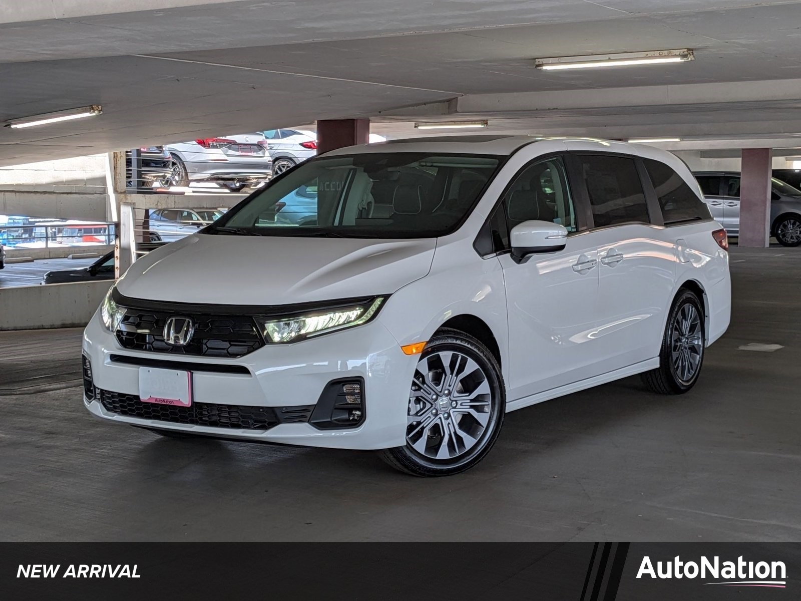 2026 Honda Odyssey Touring's photo