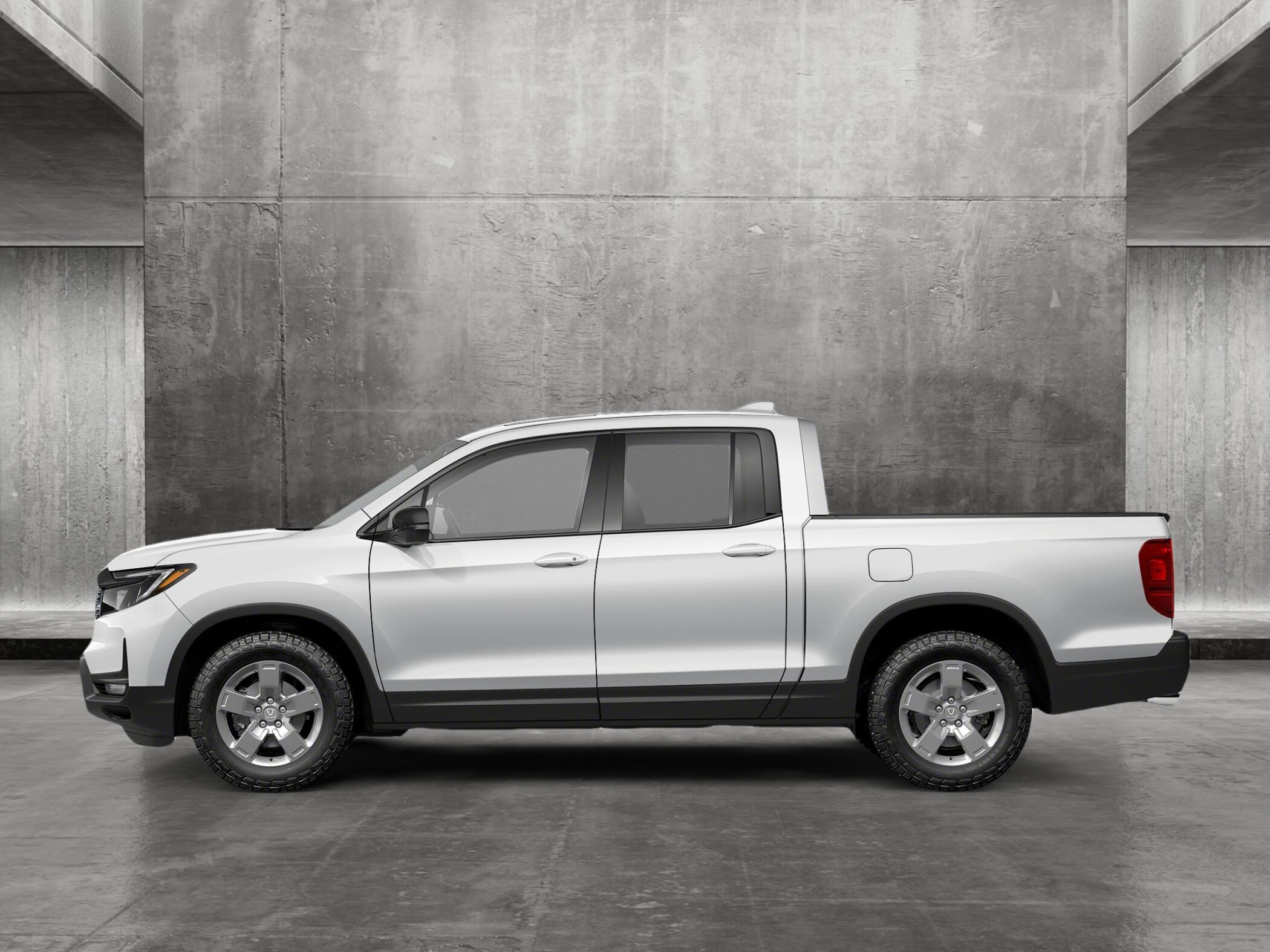 2025 Honda Ridgeline TrailSport photo 2