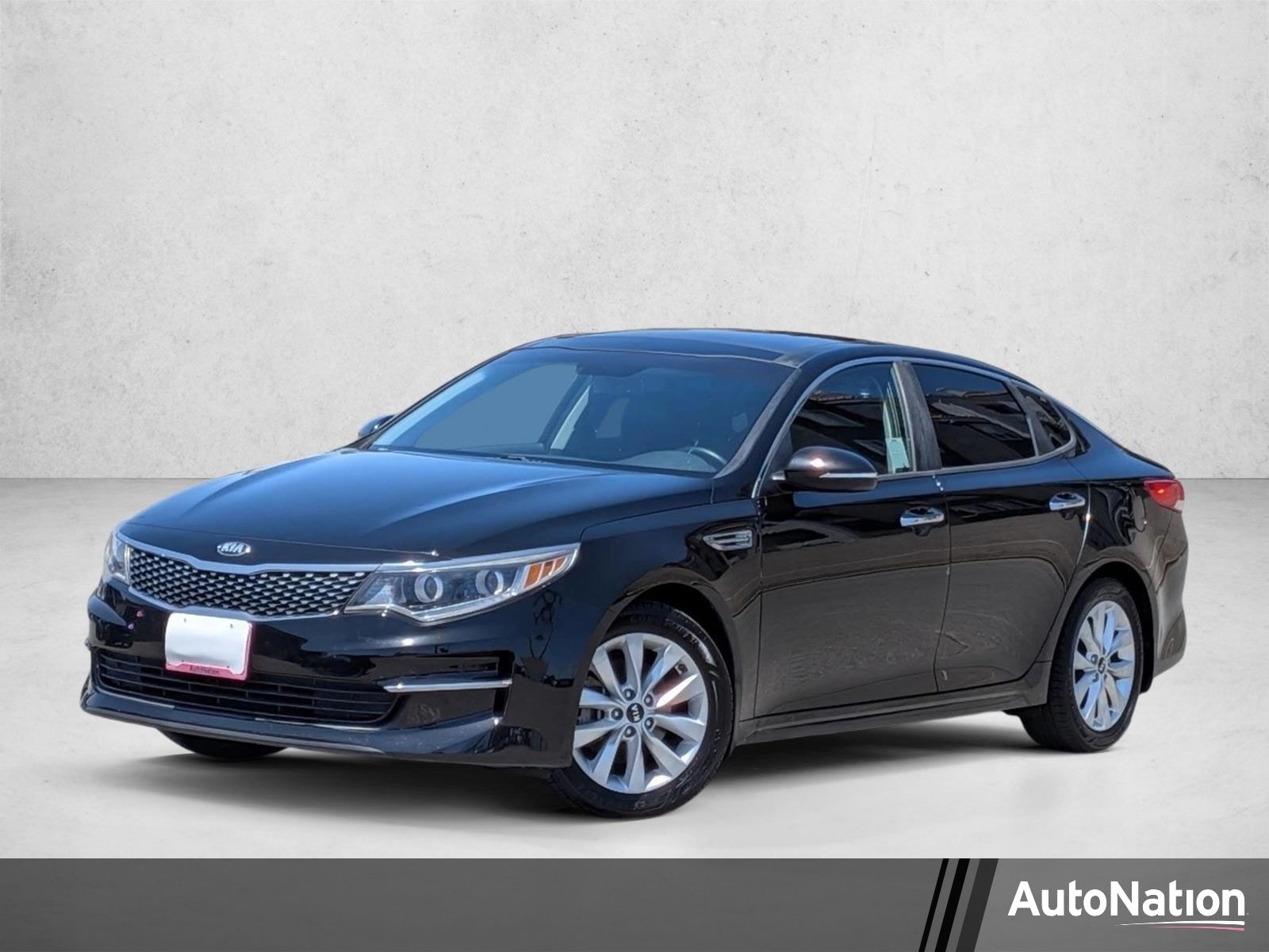 2016 Kia Optima EX AT's photo