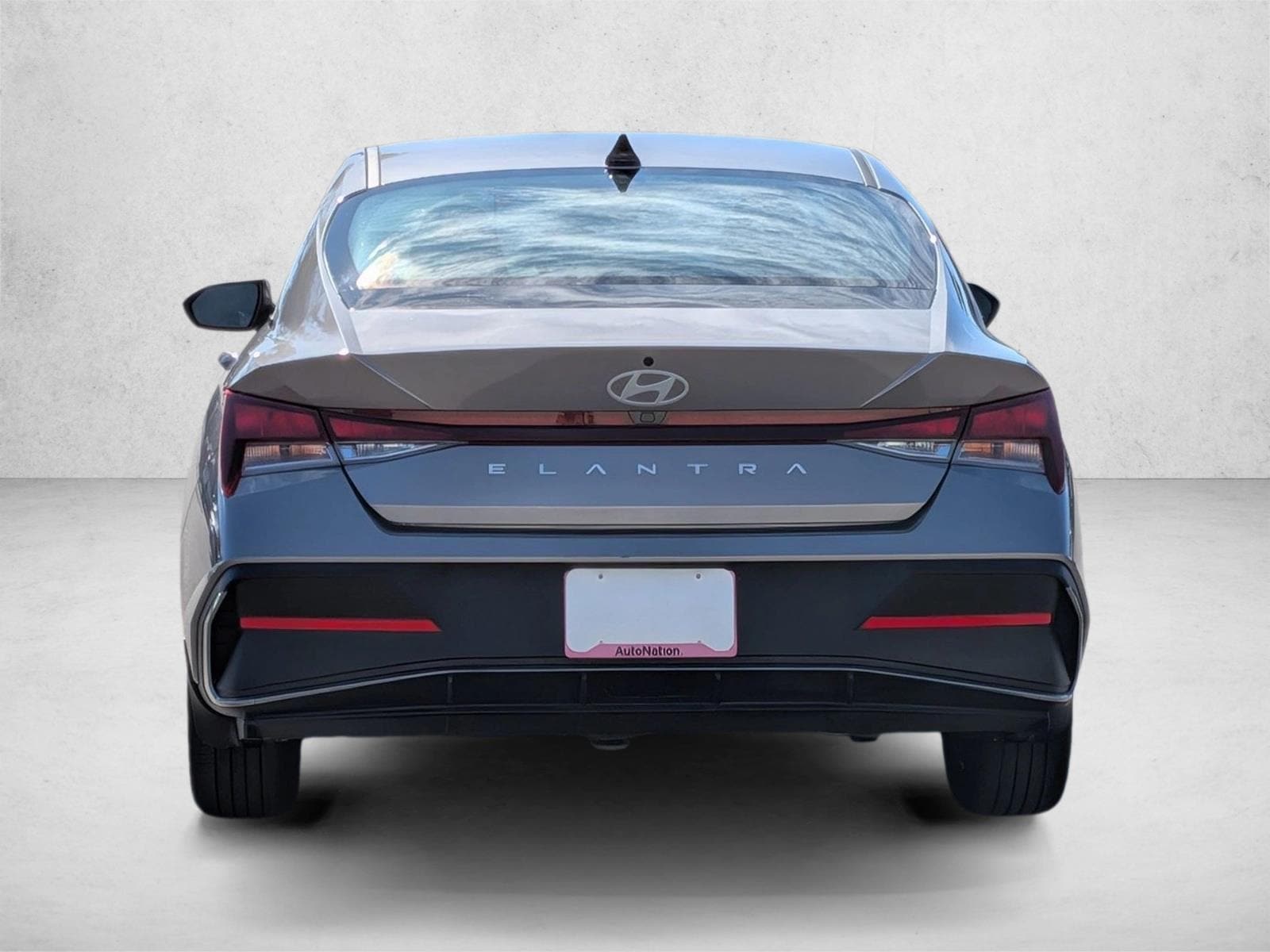 2024 Hyundai Elantra SEL photo 6