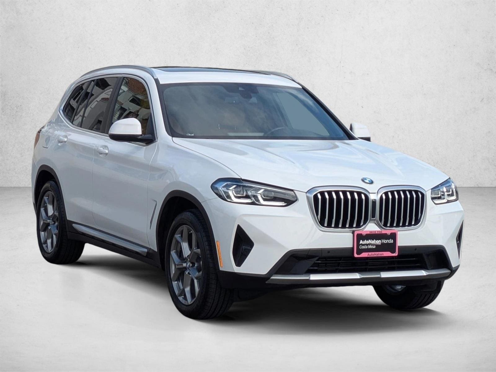 2022 BMW X3 sDrive30i photo 2