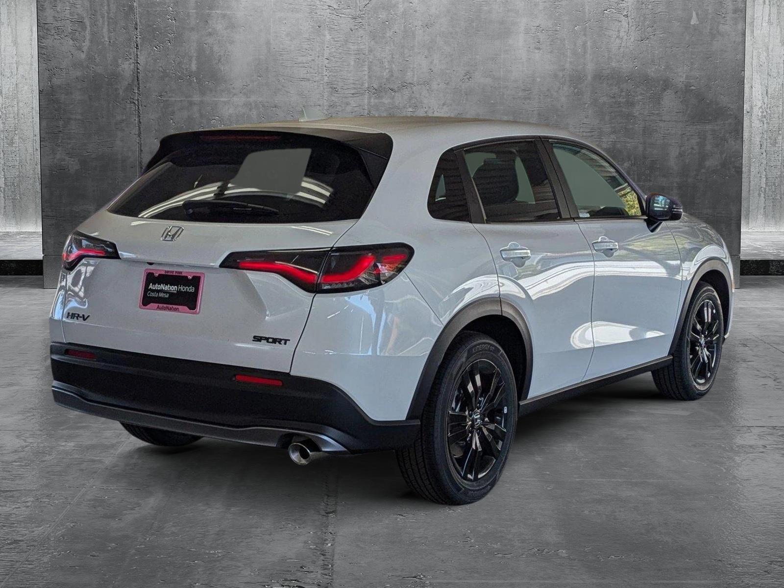 2026 Honda HR-V Sport photo 2