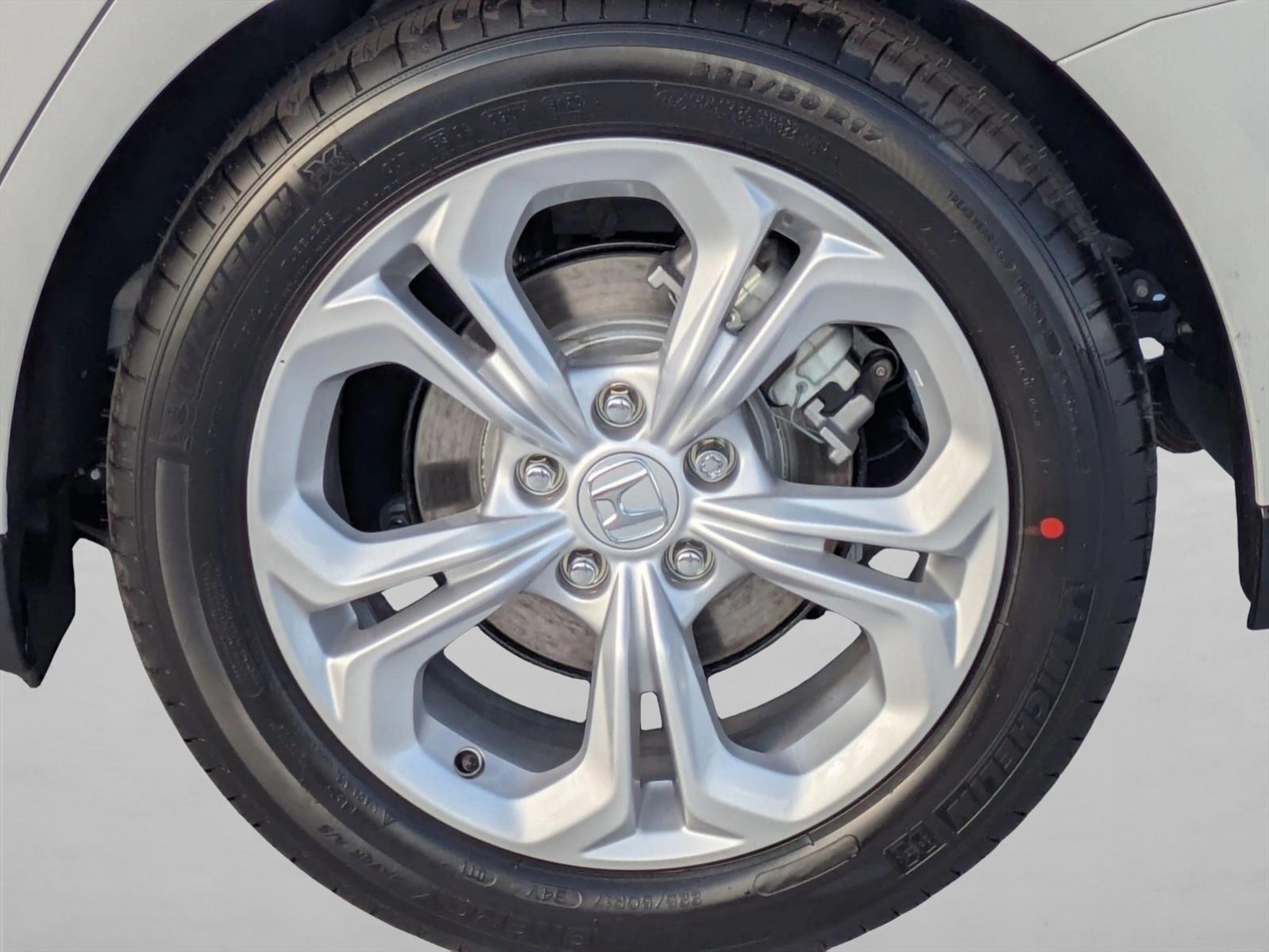 2025 Honda Accord LX - Photo 10