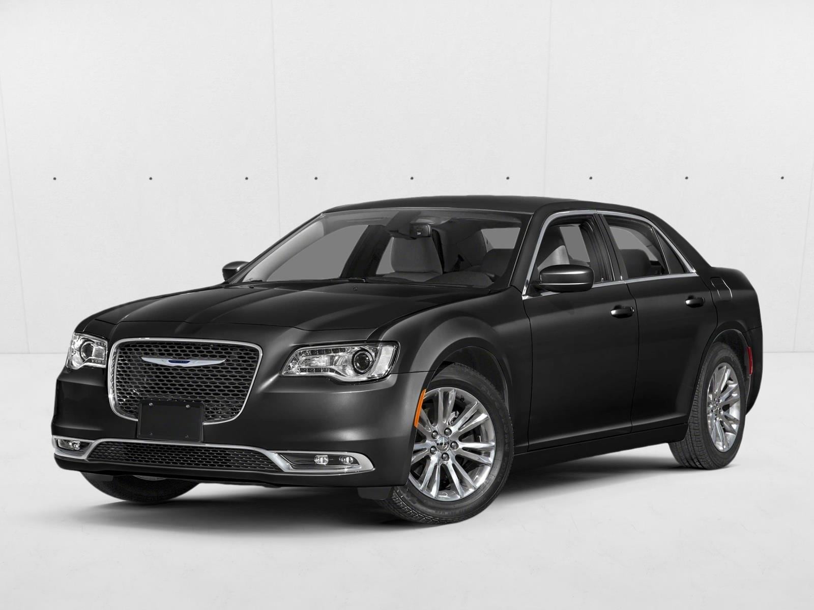 2023 Chrysler 300 C's photo