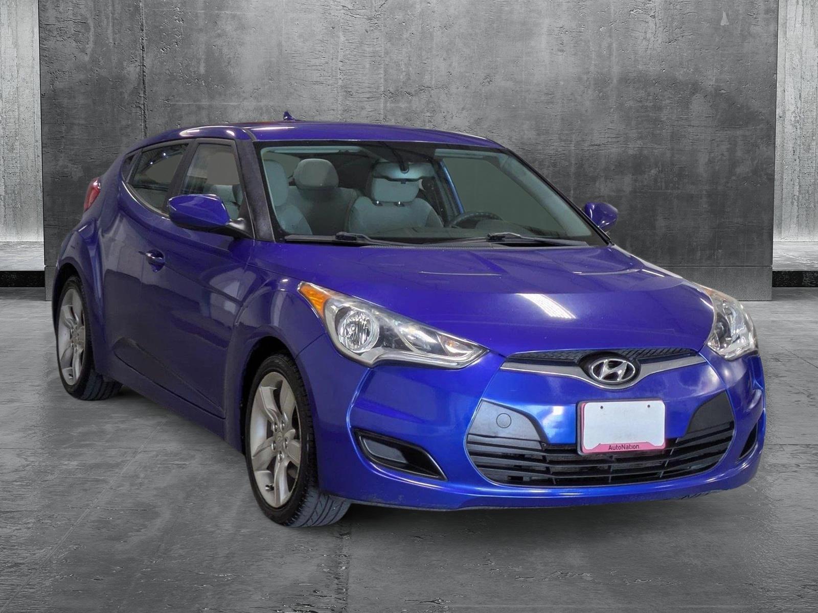 2012 Hyundai Veloster Base photo 3