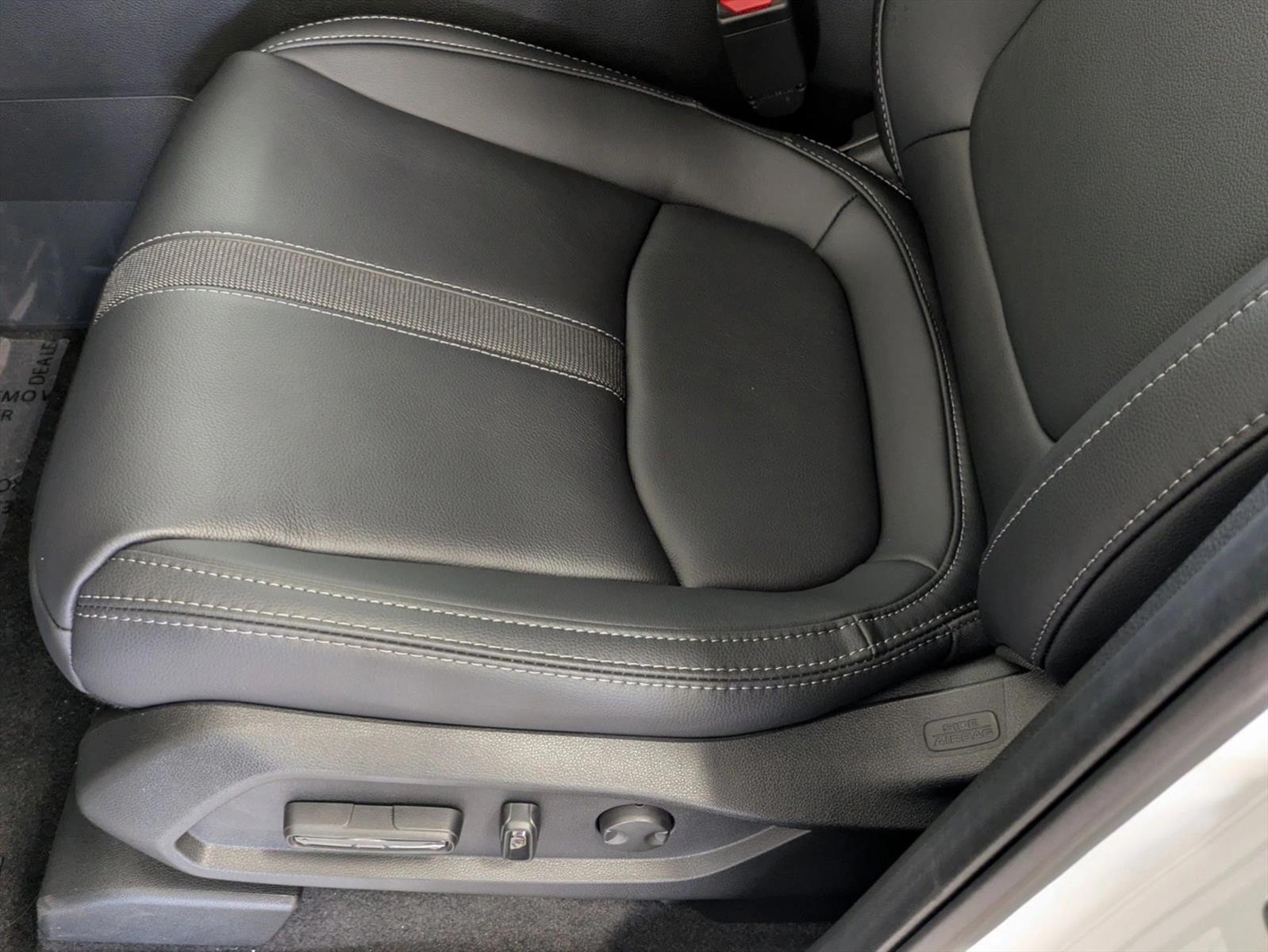 2025 Honda Pilot Touring photo 3