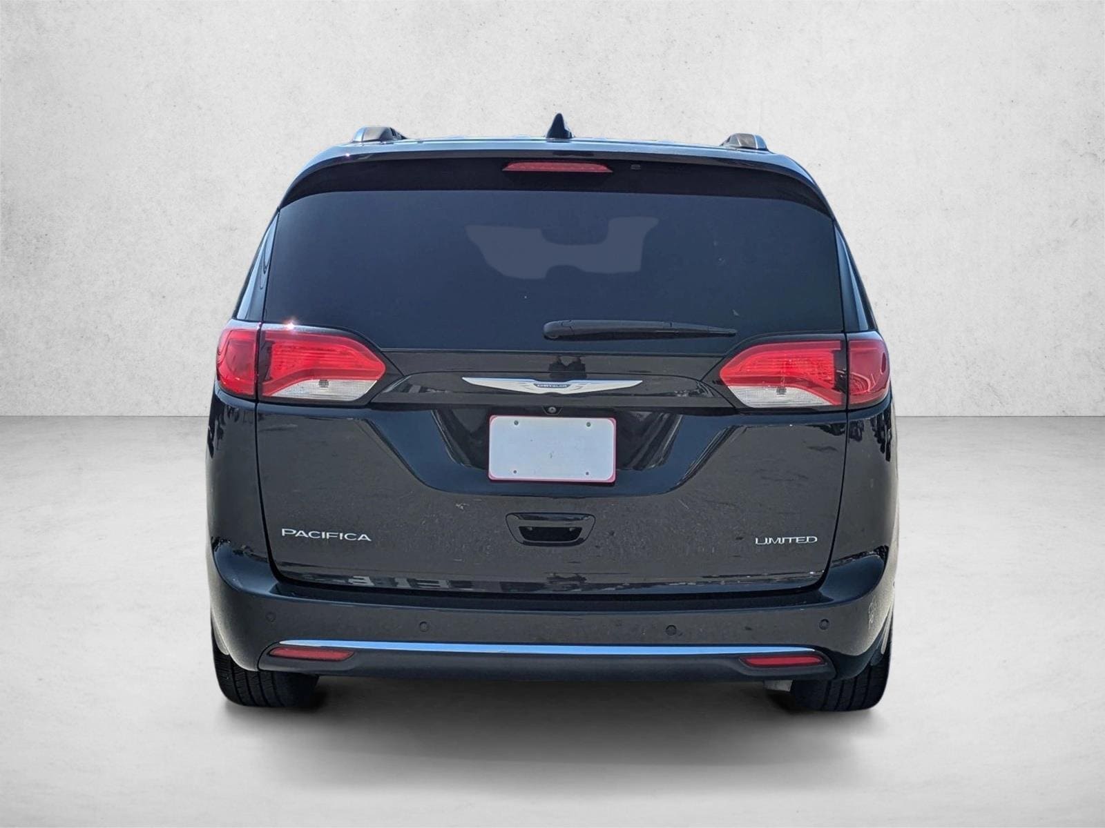 2017 Chrysler Pacifica Limited photo 6
