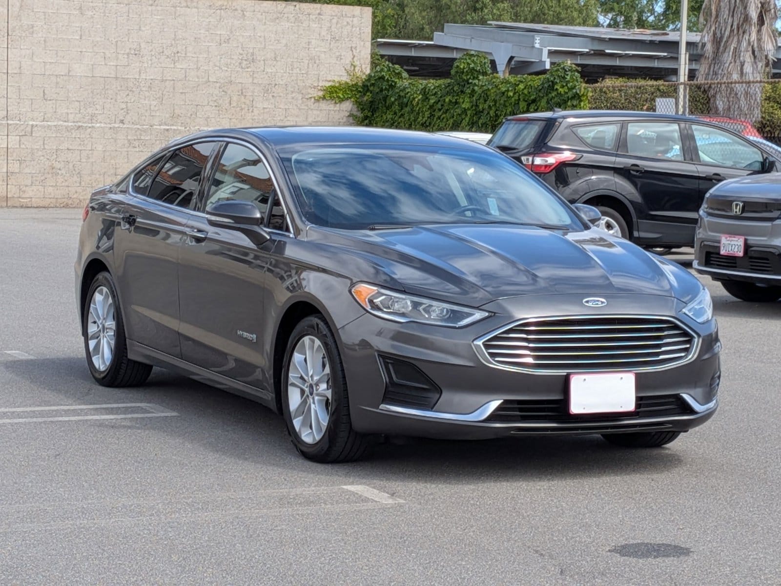 2019 Ford Fusion Hybrid SEL photo 2