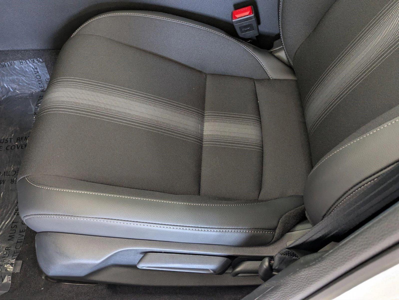 2025 Honda Civic Sport Hatchback photo 3