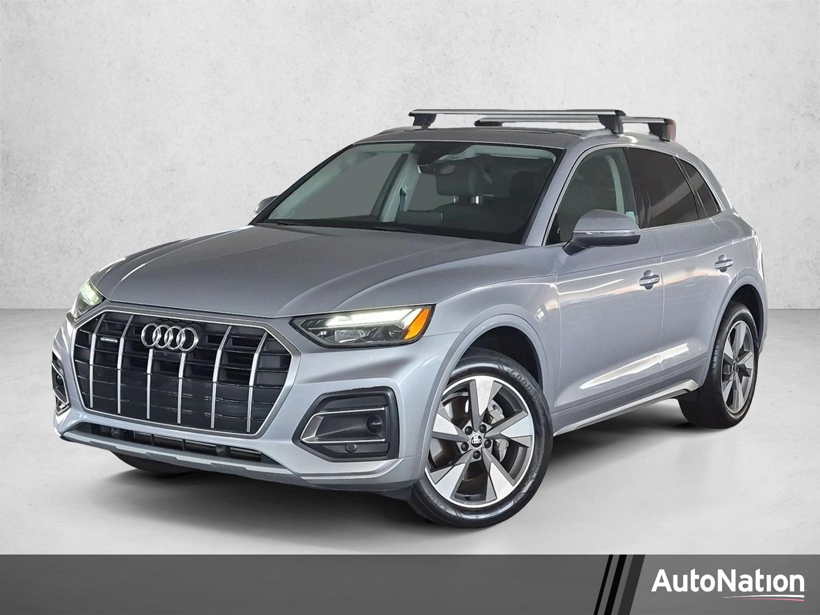 2022 Audi Q5 40 Premium — photo 1 of 24