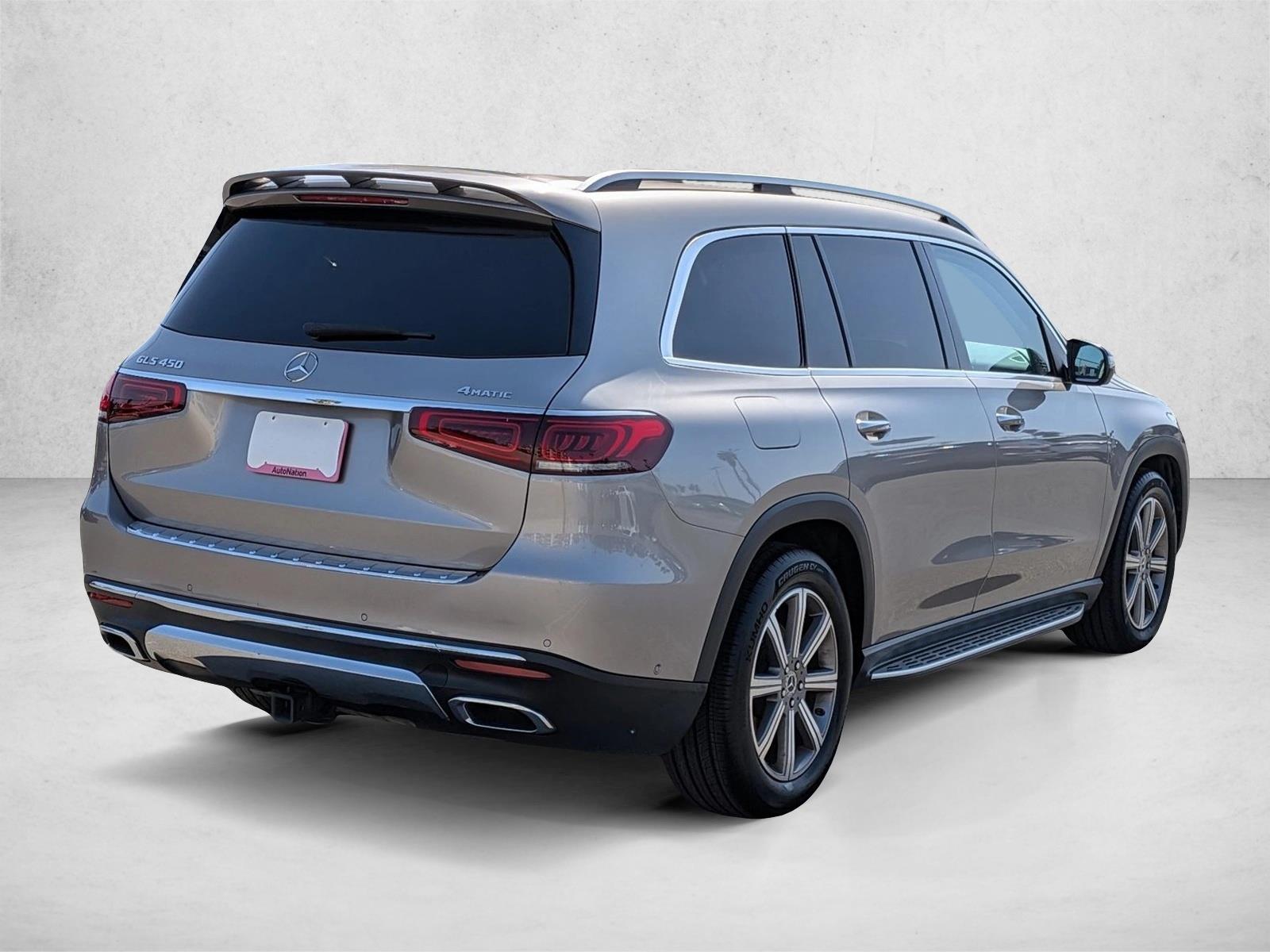 2020 Mercedes-Benz GLS 450 4MATIC photo 4