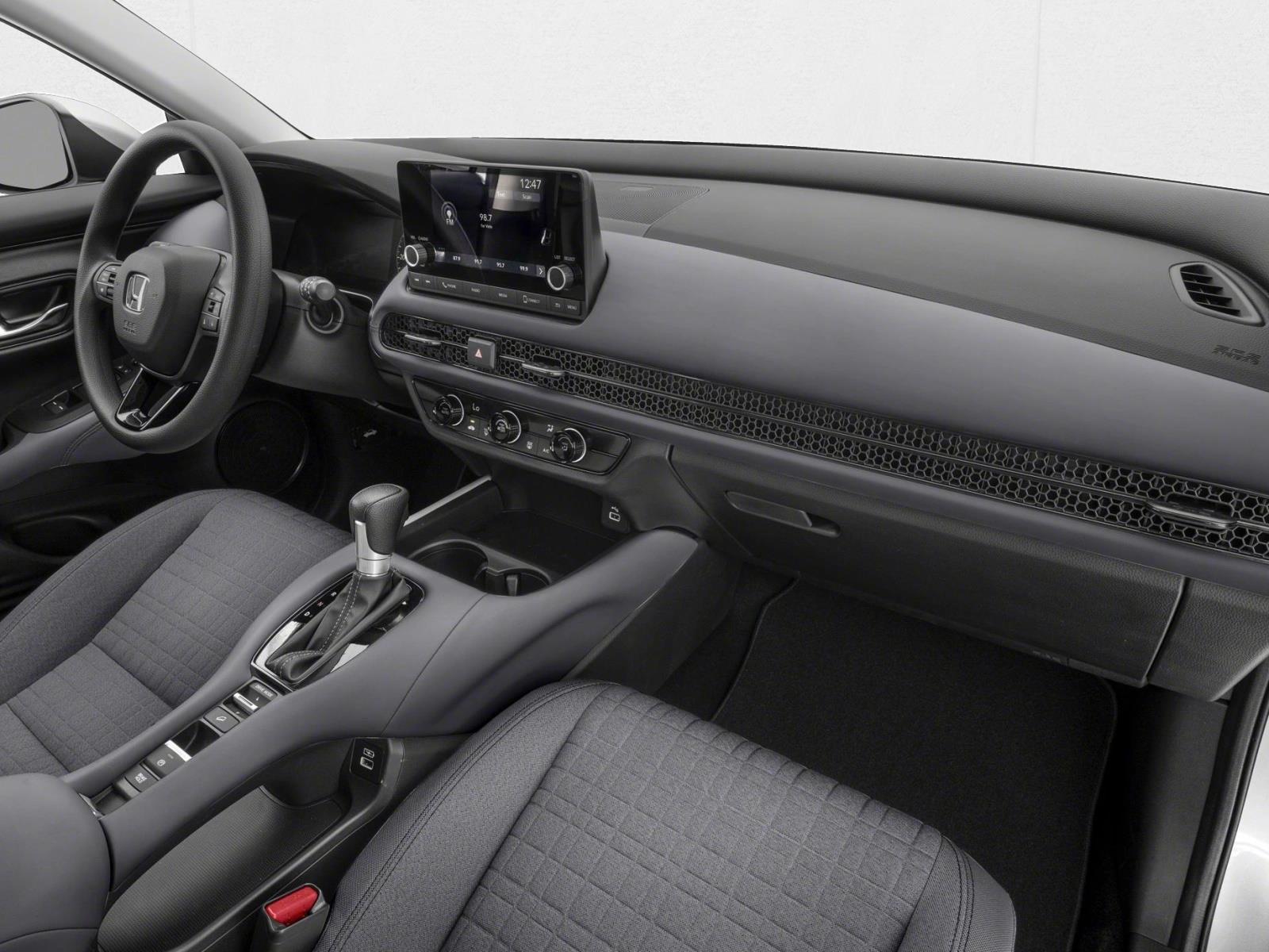 2026 Honda HR-V LX photo 4