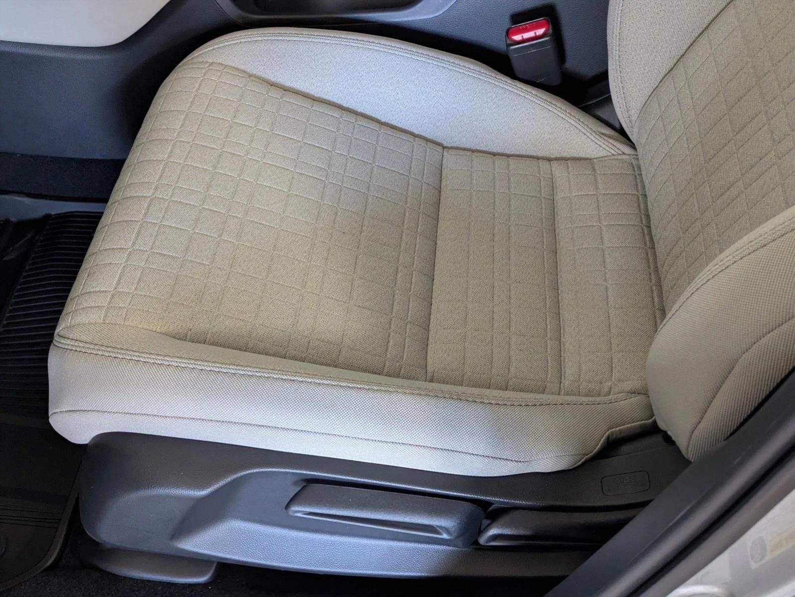 2026 Honda HR-V LX photo 3