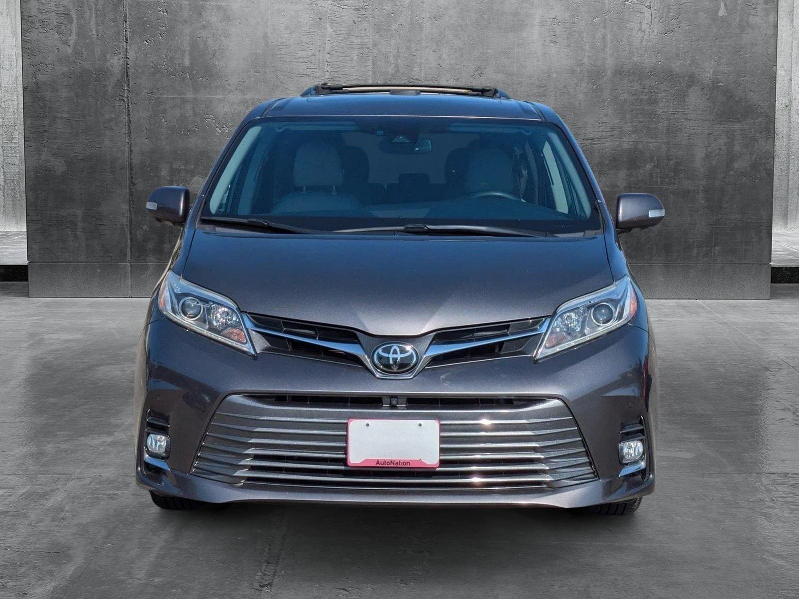 Used 2019 Toyota Sienna Limited with VIN 5TDYZ3DC1KS968848 for sale in Costa Mesa, CA