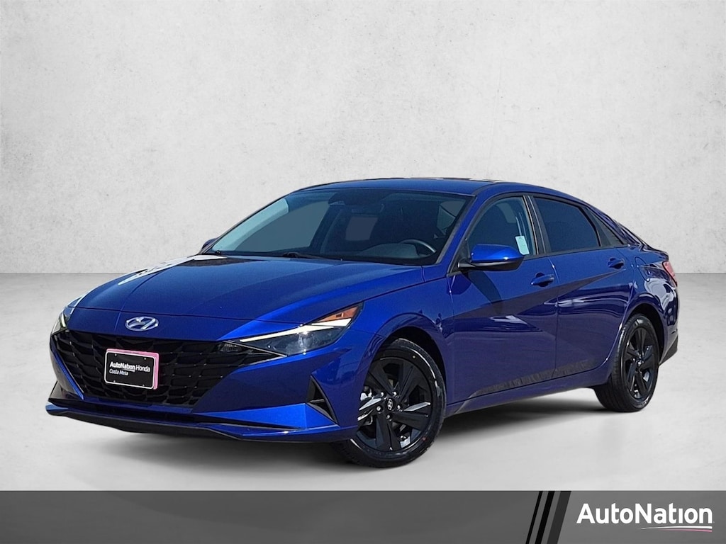 Used 2023 Hyundai Elantra SEL Sedan