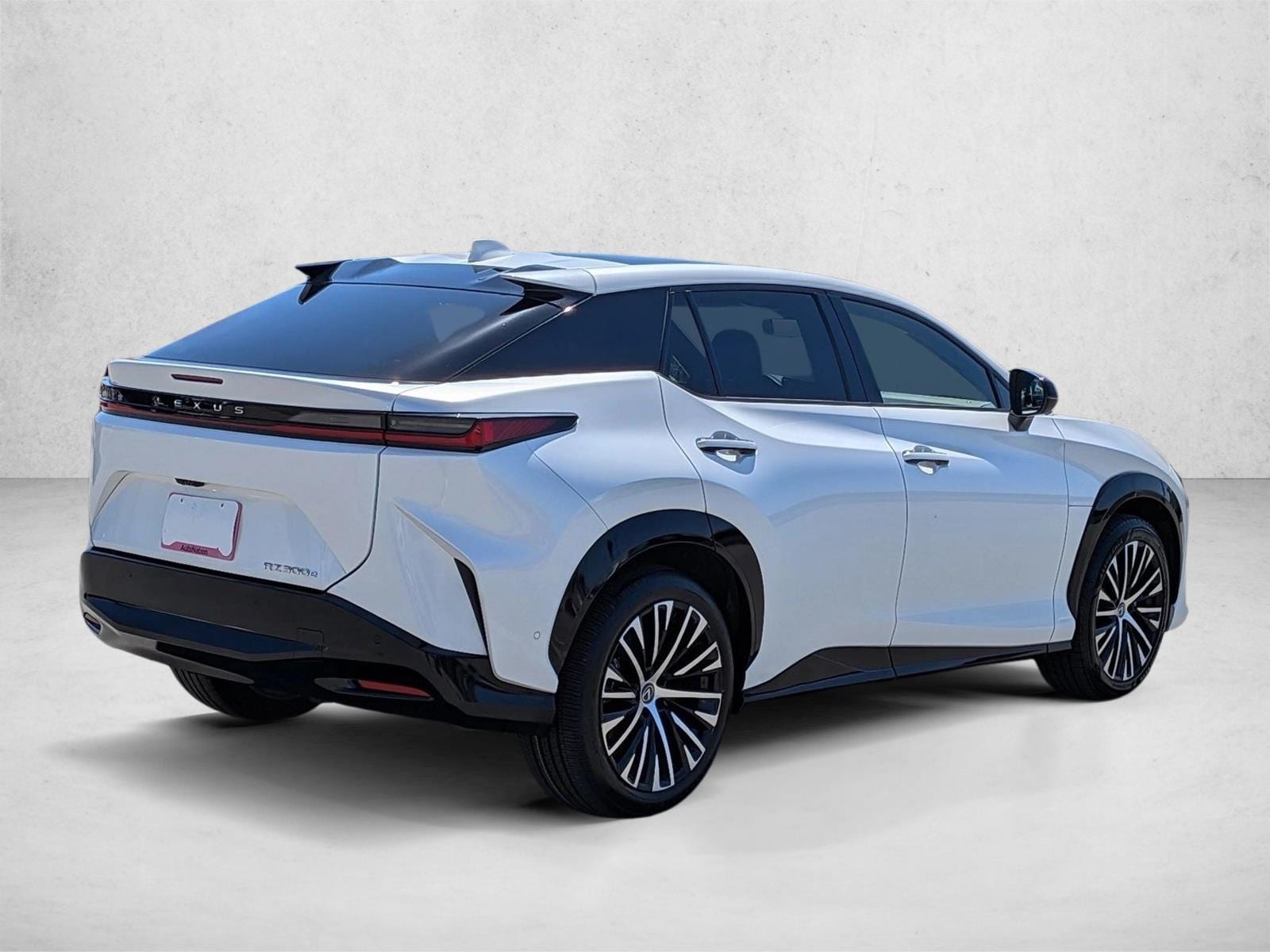 2024 LEXUS RZ 300e Premium w/20" Wheel photo 4