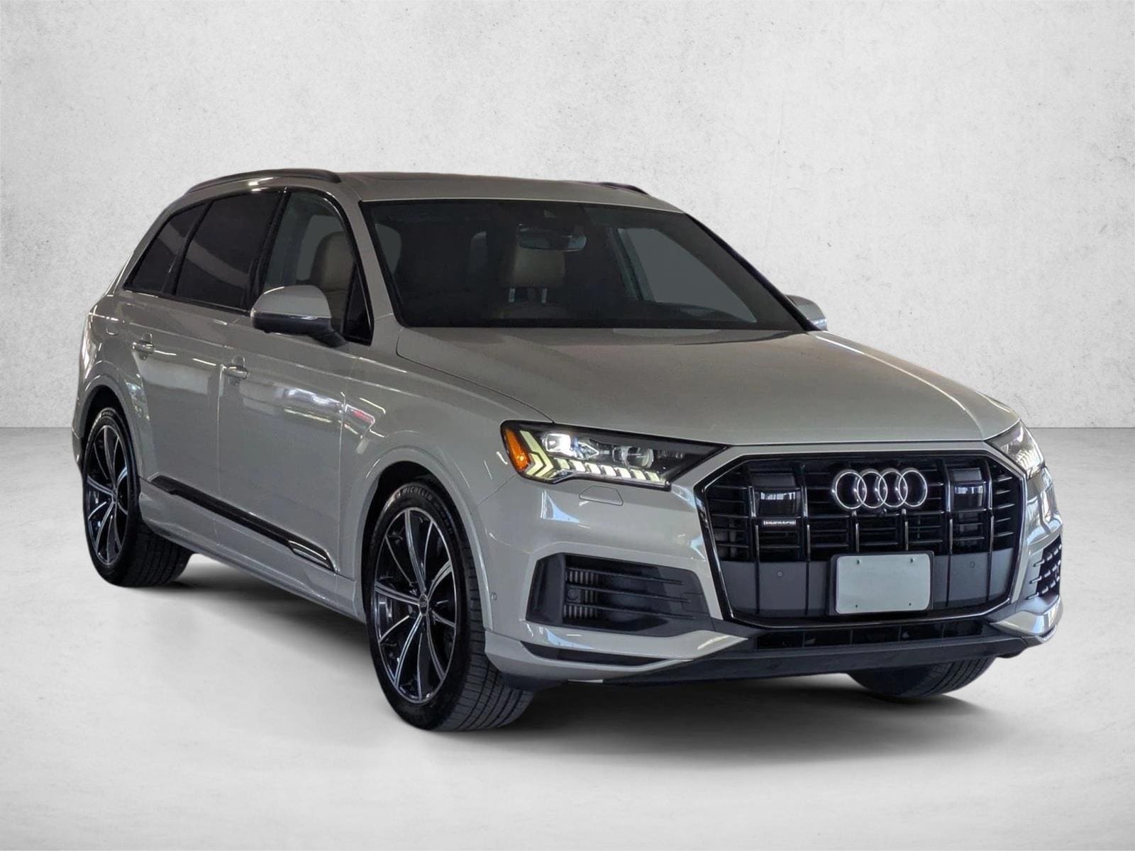 2022 Audi Q7 55 Premium photo 2