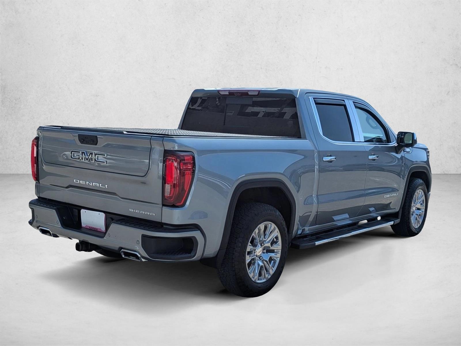 2024 GMC Sierra 1500 Denali photo 4