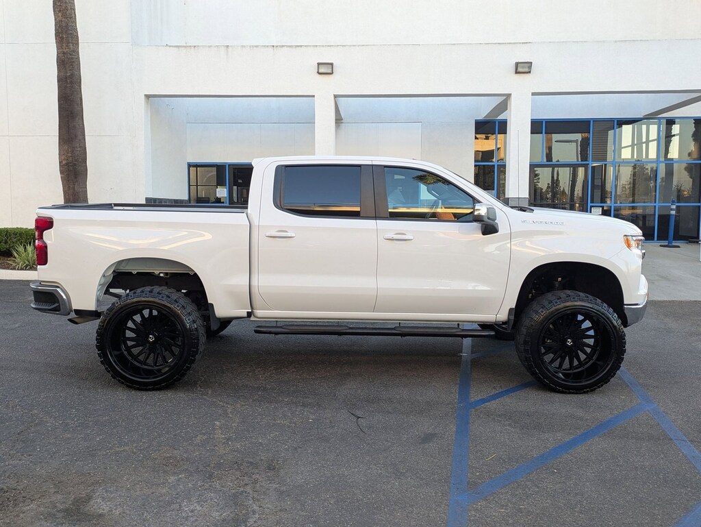 Used 2023 Chevrolet Silverado 1500 LT w/1LT Truck Crew Cab