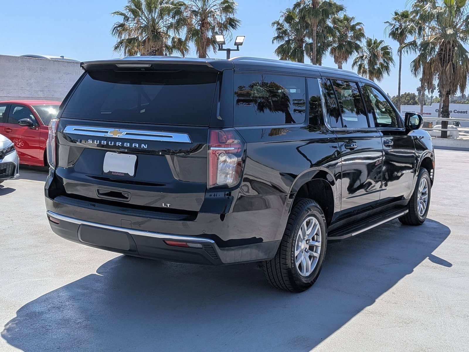 2022 Chevrolet Suburban LT photo 5