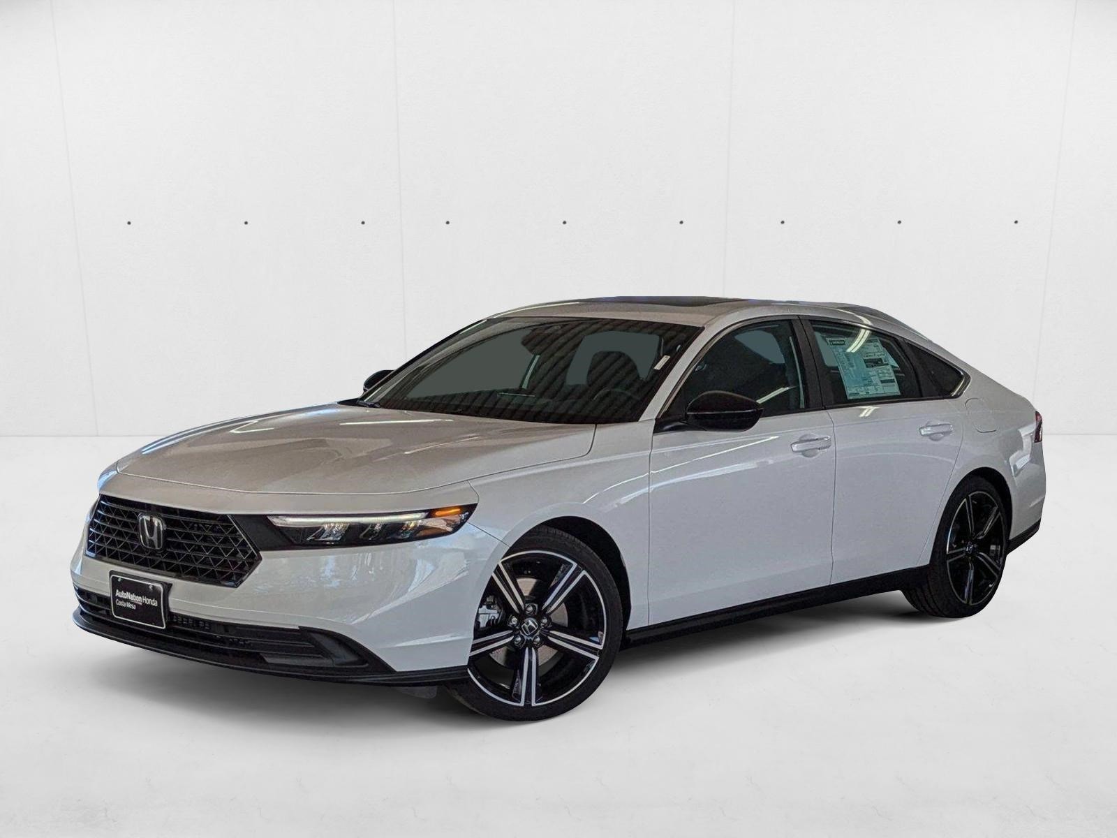 2025 Honda Accord Sport's photo