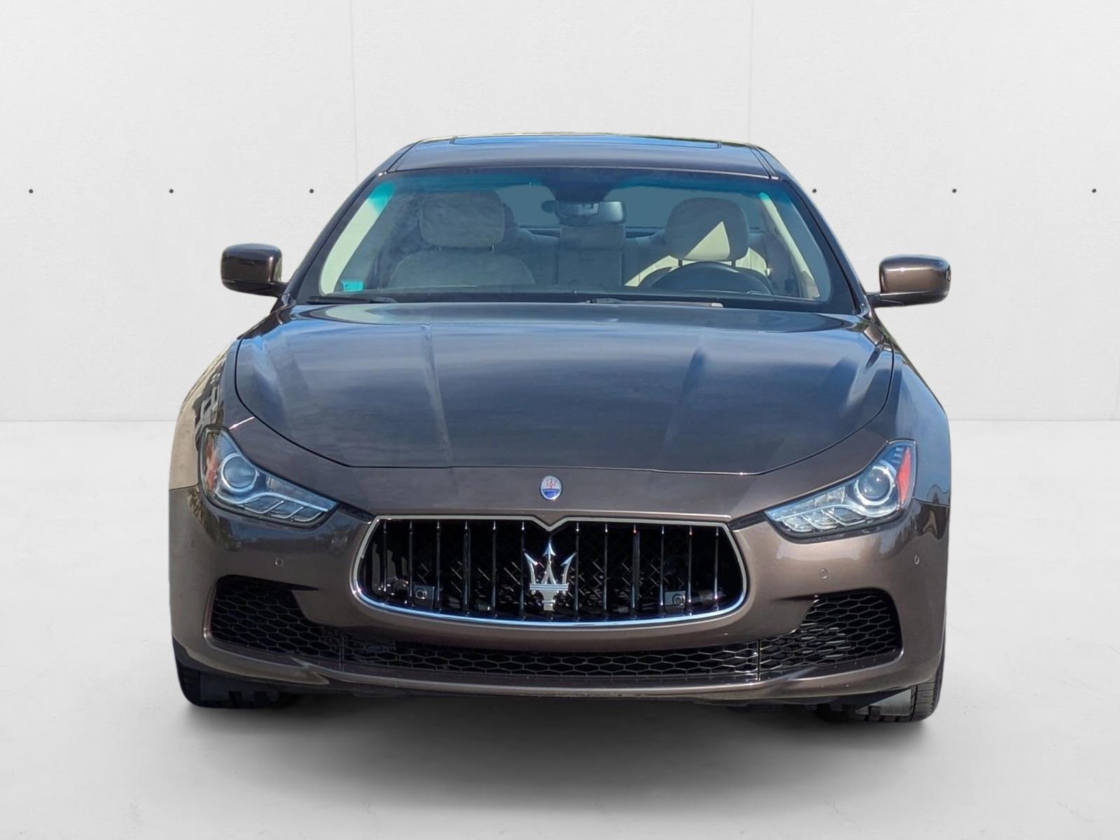 2015 Maserati Ghibli Base photo 2