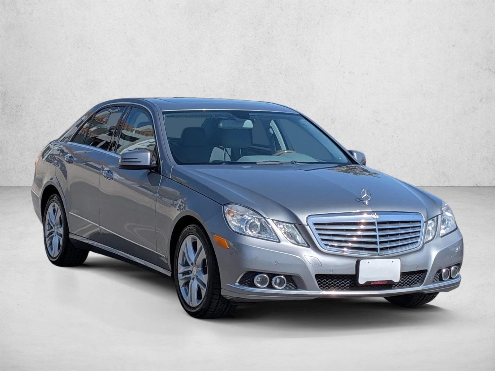 2011 Mercedes-Benz E-Class E 350 photo 2
