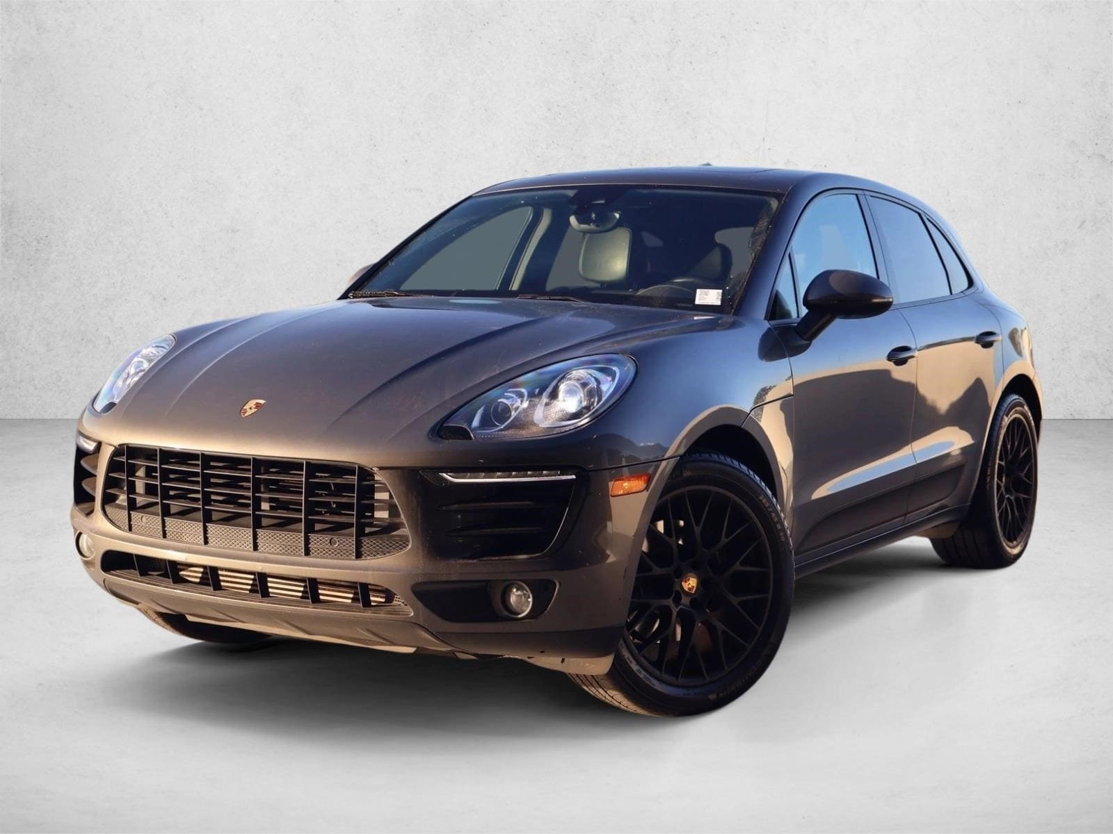 2018 Porsche Macan Base's photo