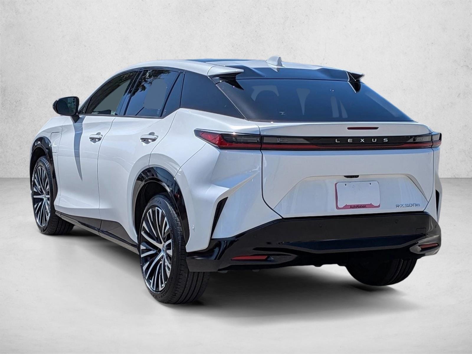 2024 LEXUS RZ 300e Premium w/20" Wheel photo 3