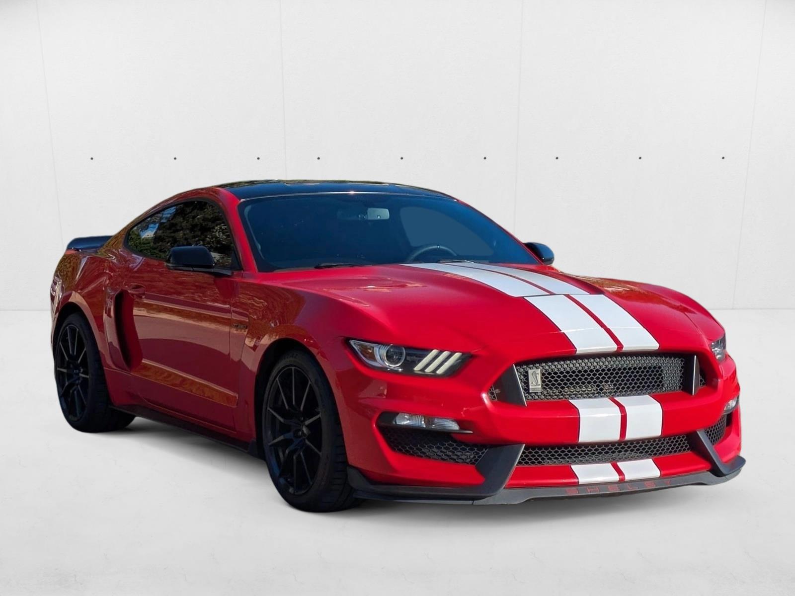2016 Ford Mustang Shelby photo 3