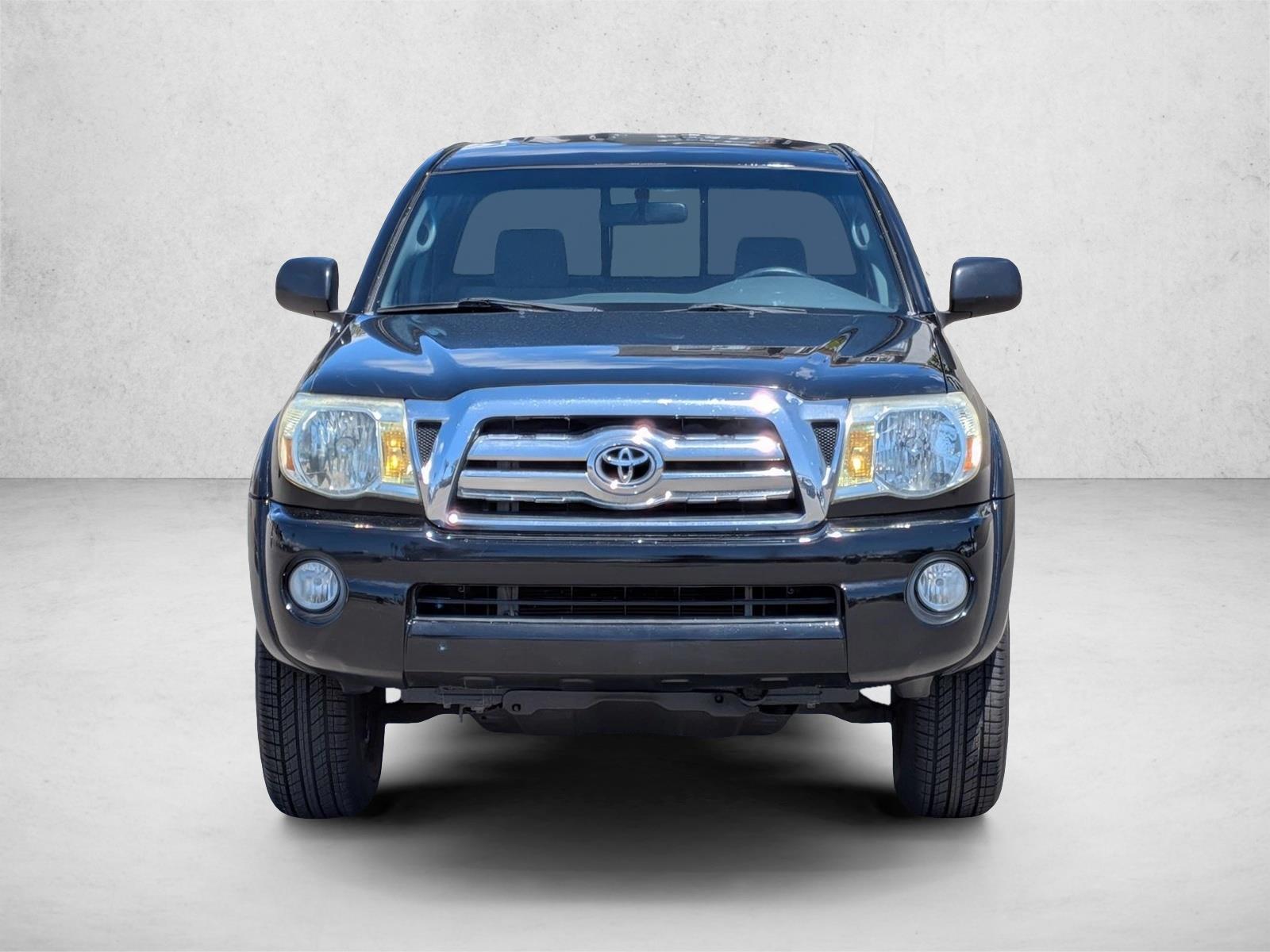 2006 Toyota Tacoma PreRunner V6 photo 2